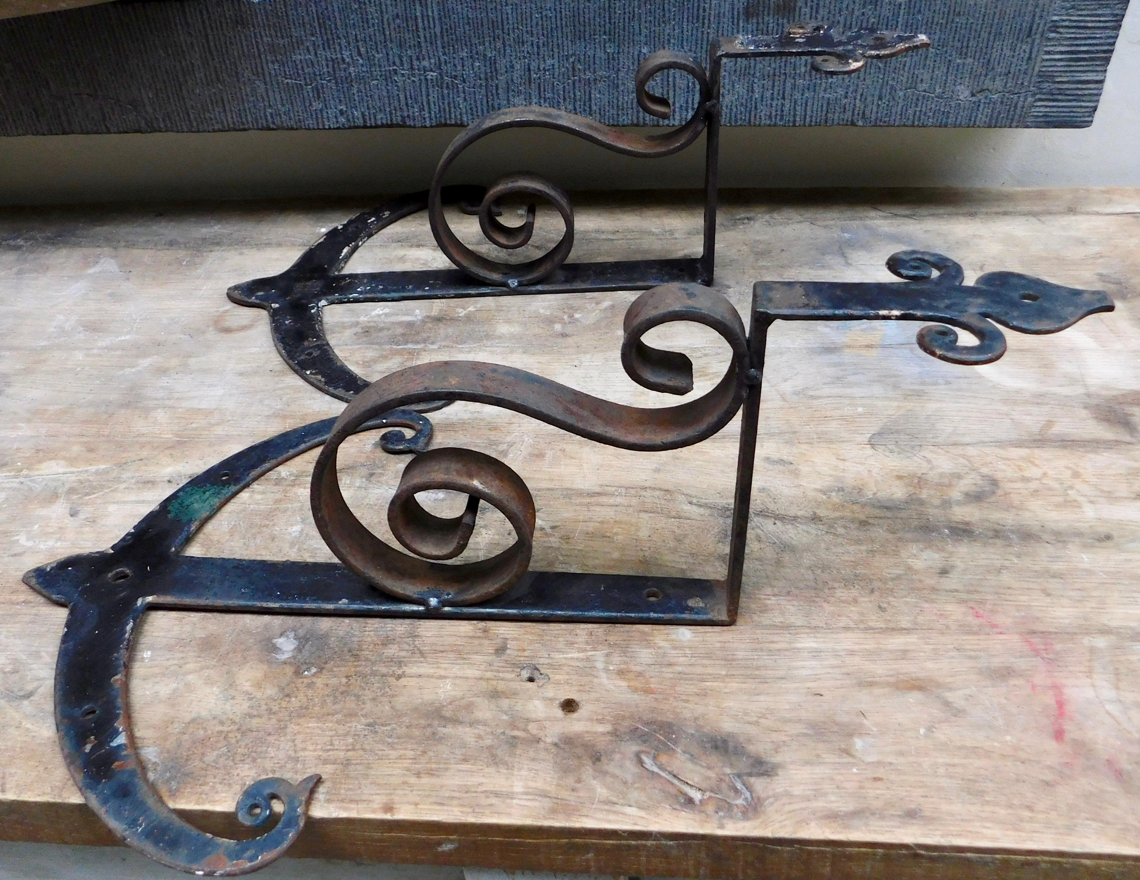 Pair of 19th Century Dutch Iron Anchor Shape Wall Brackets For Sale 6