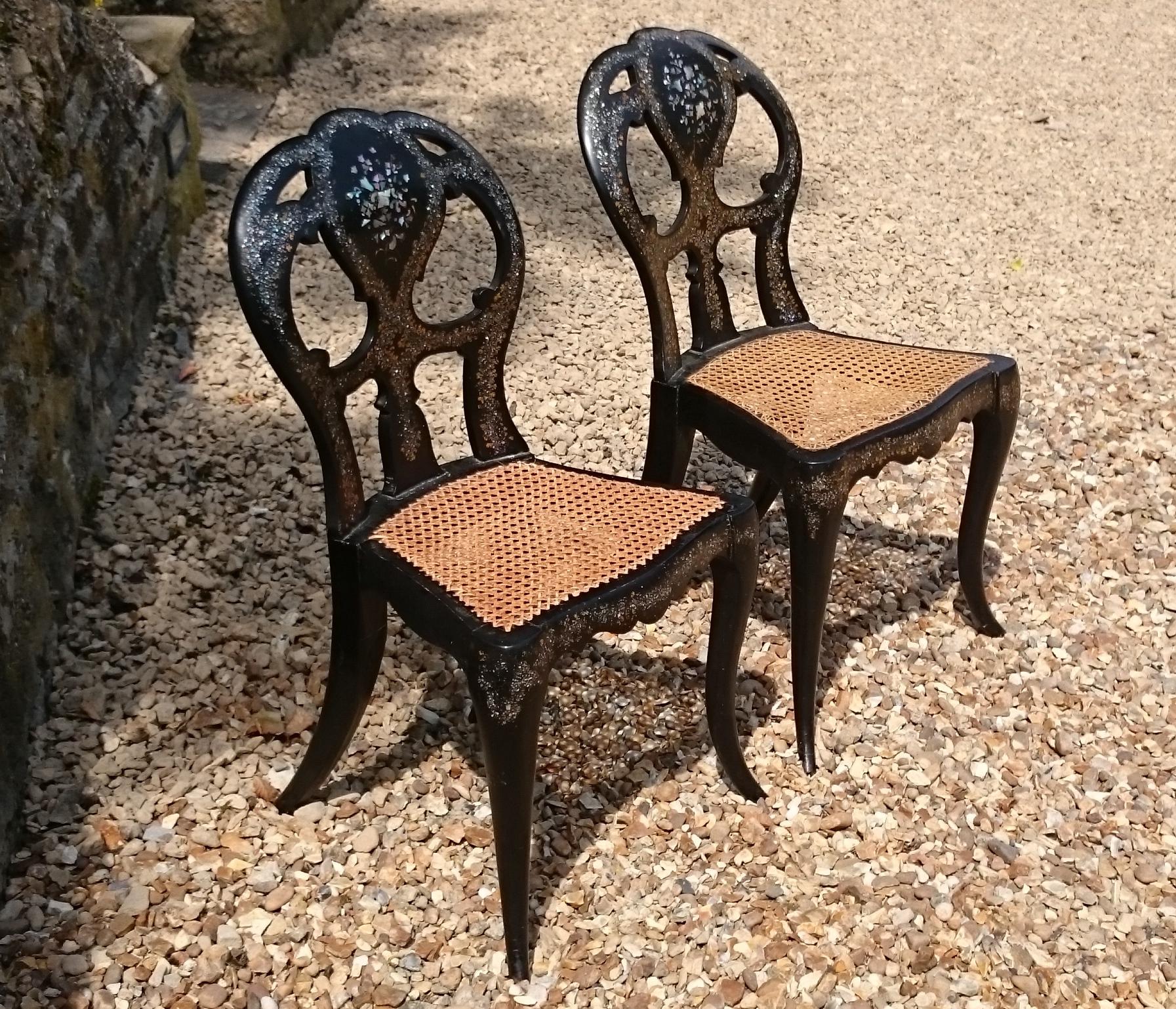 Pair of 19th Century Ebonised Side Chairs In Distressed Condition For Sale In Gloucestershire, GB