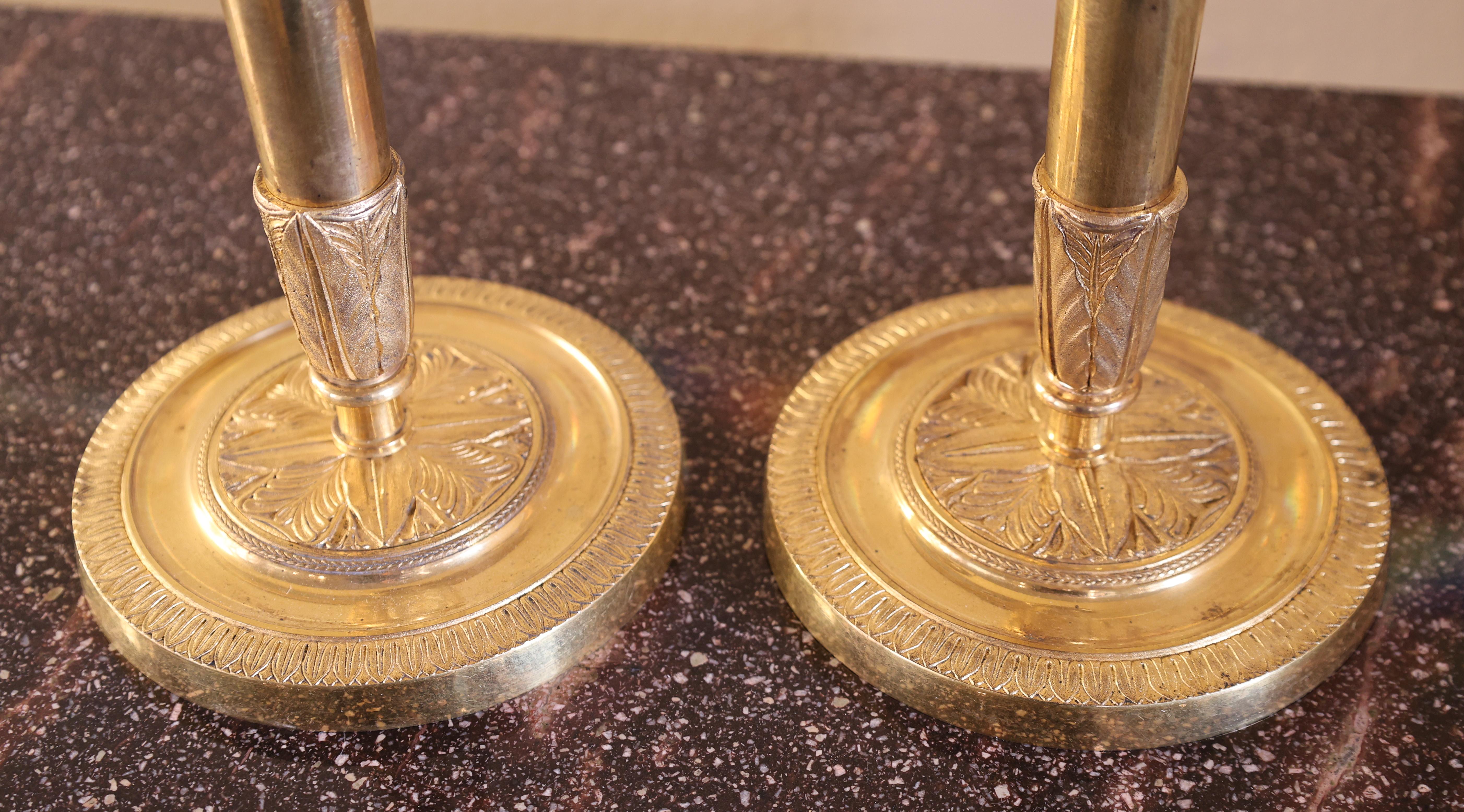 Francese Coppia di candelabri impero del XIX secolo in vendita