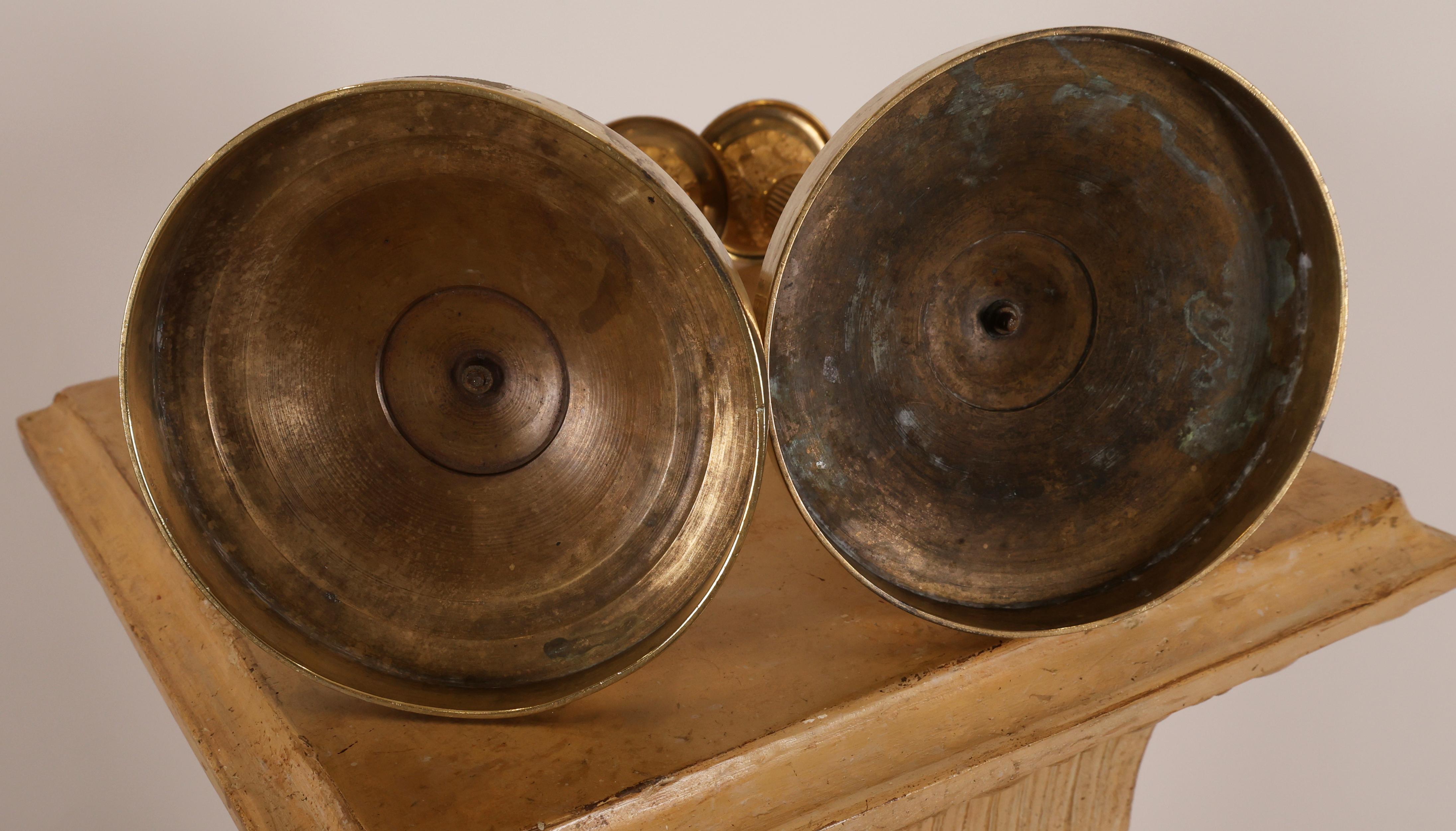 Dorato Coppia di candelabri impero del XIX secolo in vendita