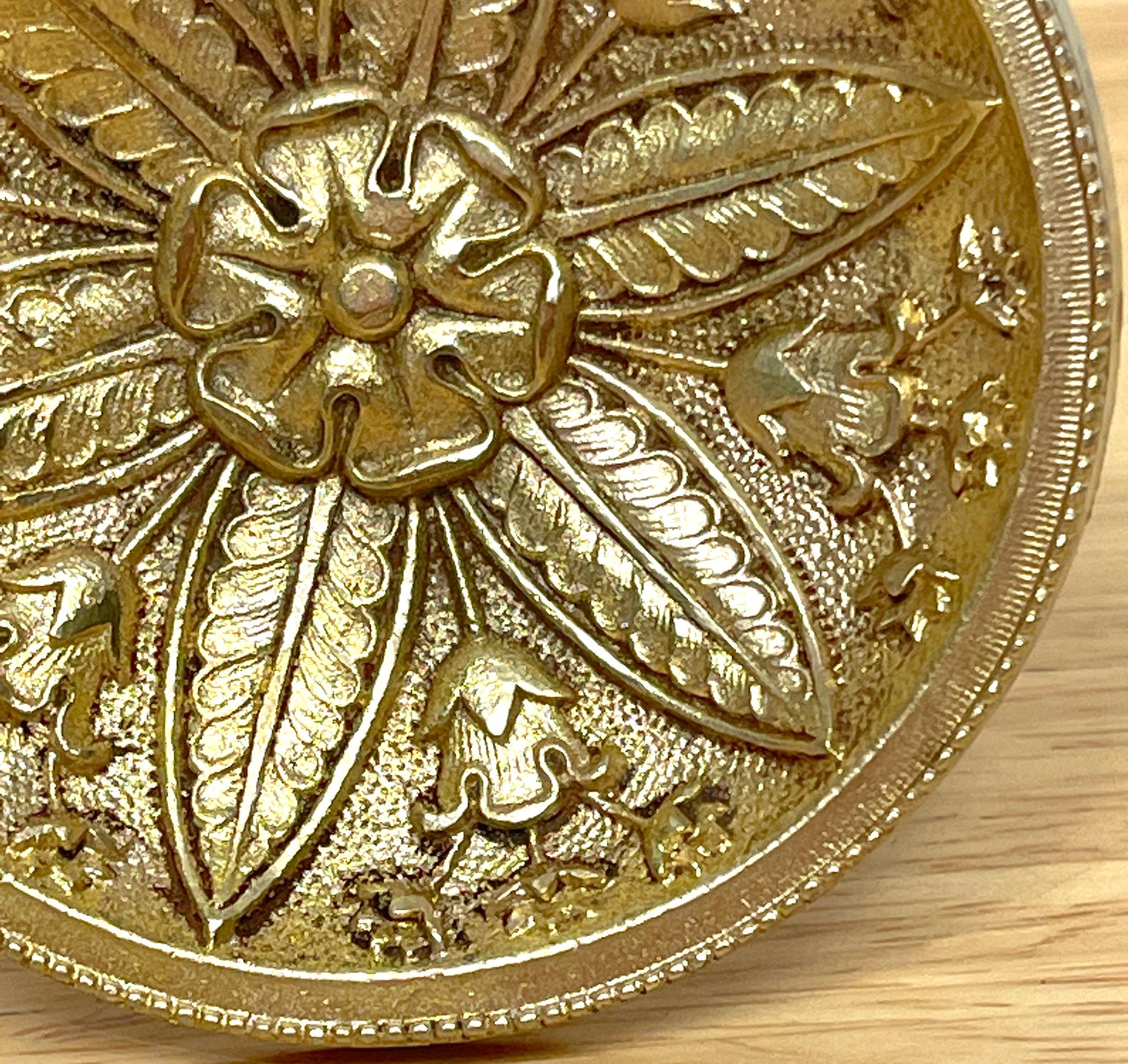 Paire d'embrasses de rideaux Empire en bronze doré à motif d'Acanthus du 19e siècle 2