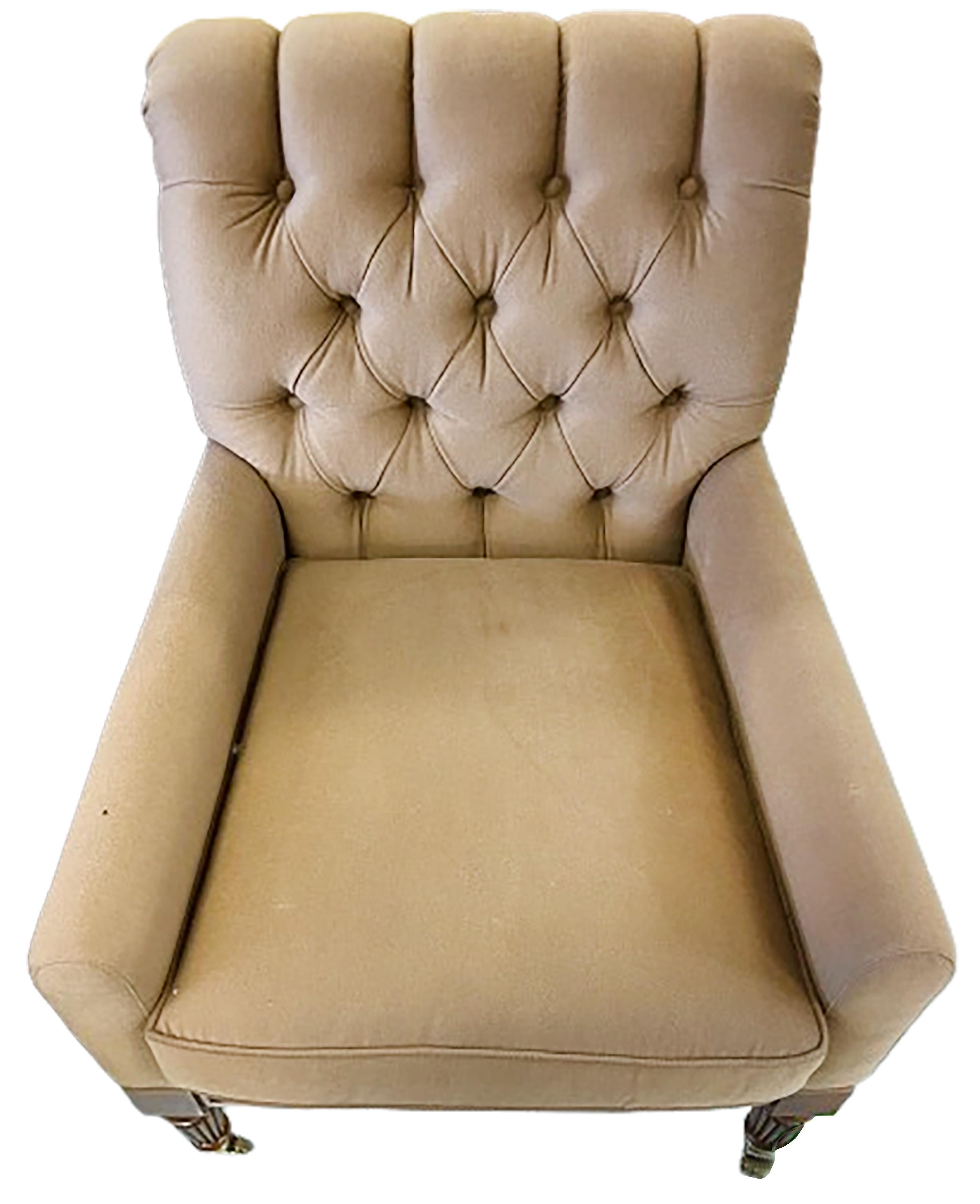 Paar englische Sessel aus dem 19. Jahrhundert, getuftet und mit hellbrauner Wolle gepolstert im Zustand „Gut“ im Angebot in Dallas, TX