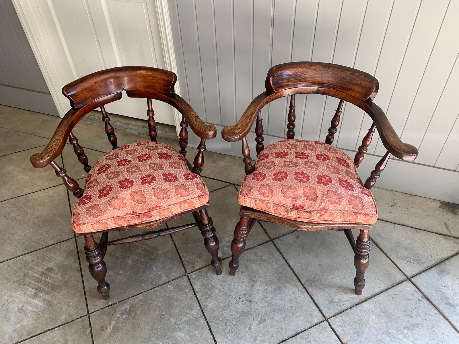 Pair of 19th Century English Armchairs with Pink Cushions For Sale 2