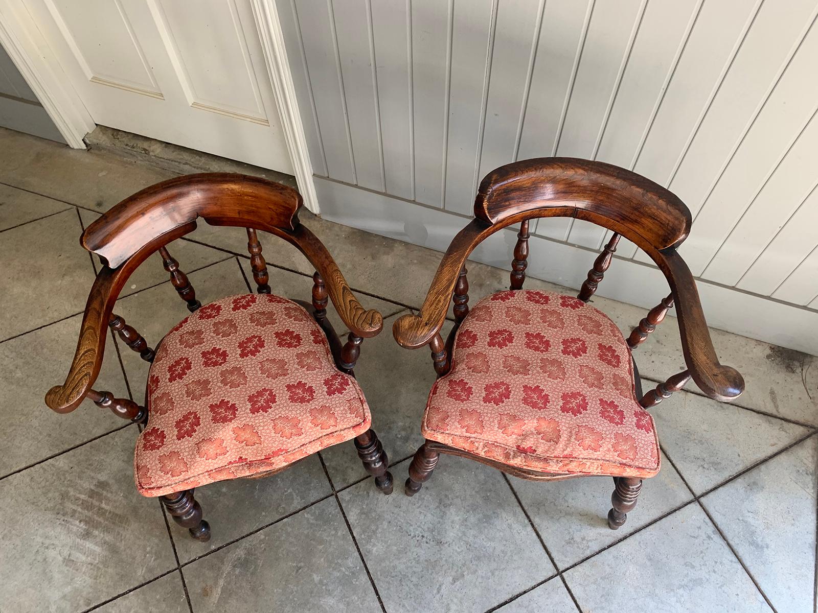 Pair of 19th Century English Armchairs with Pink Cushions For Sale 3