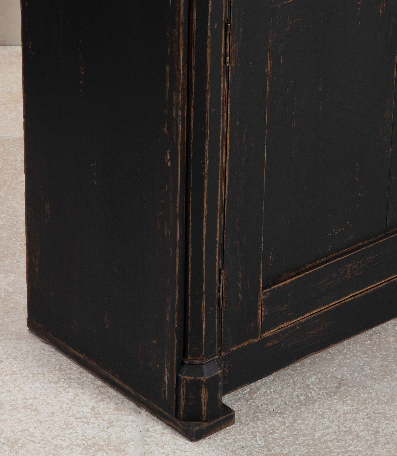 Pair of 19th Century English Bookcases 8