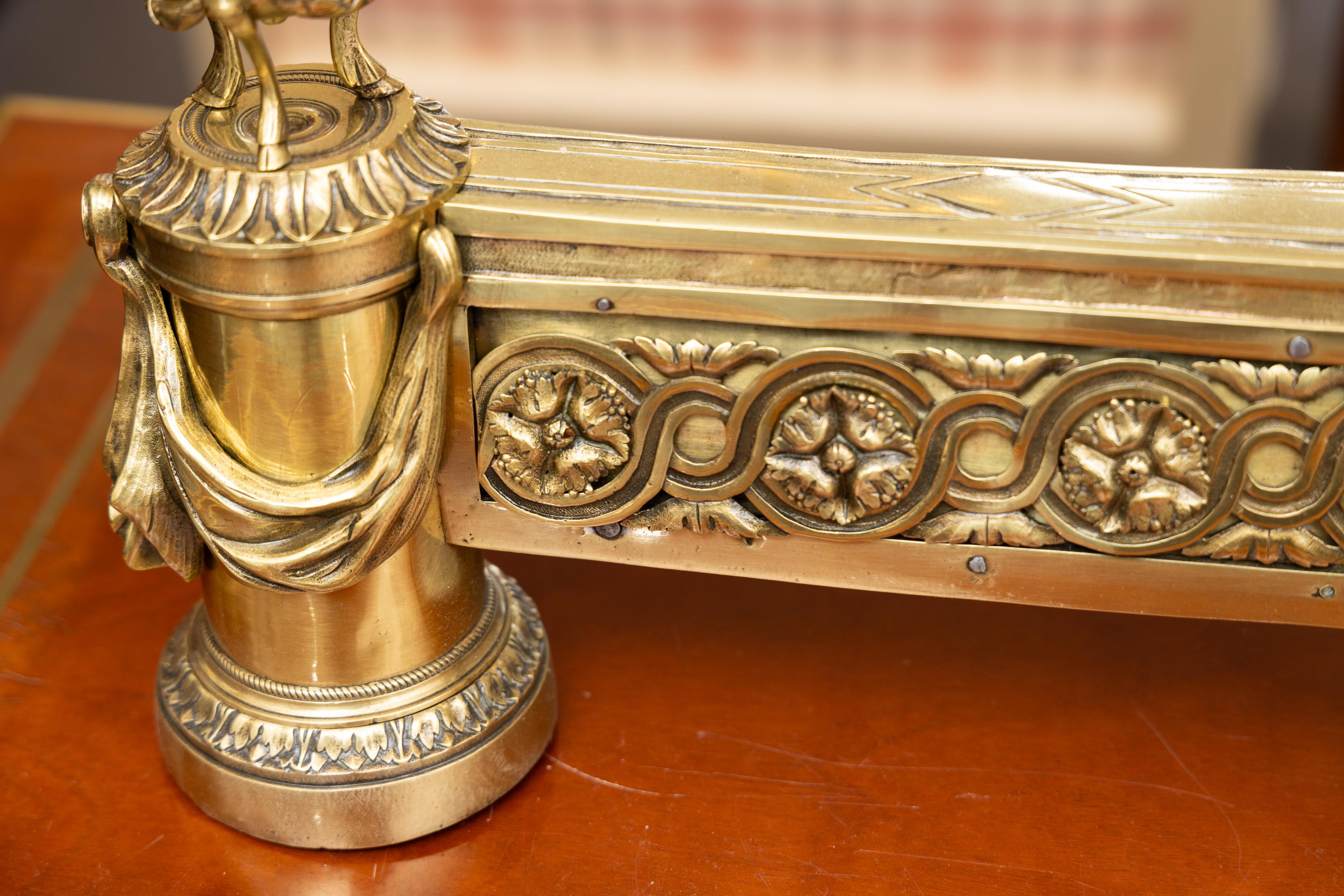 Lucidato Coppia di Androni inglesi in ottone del XIX secolo in vendita
