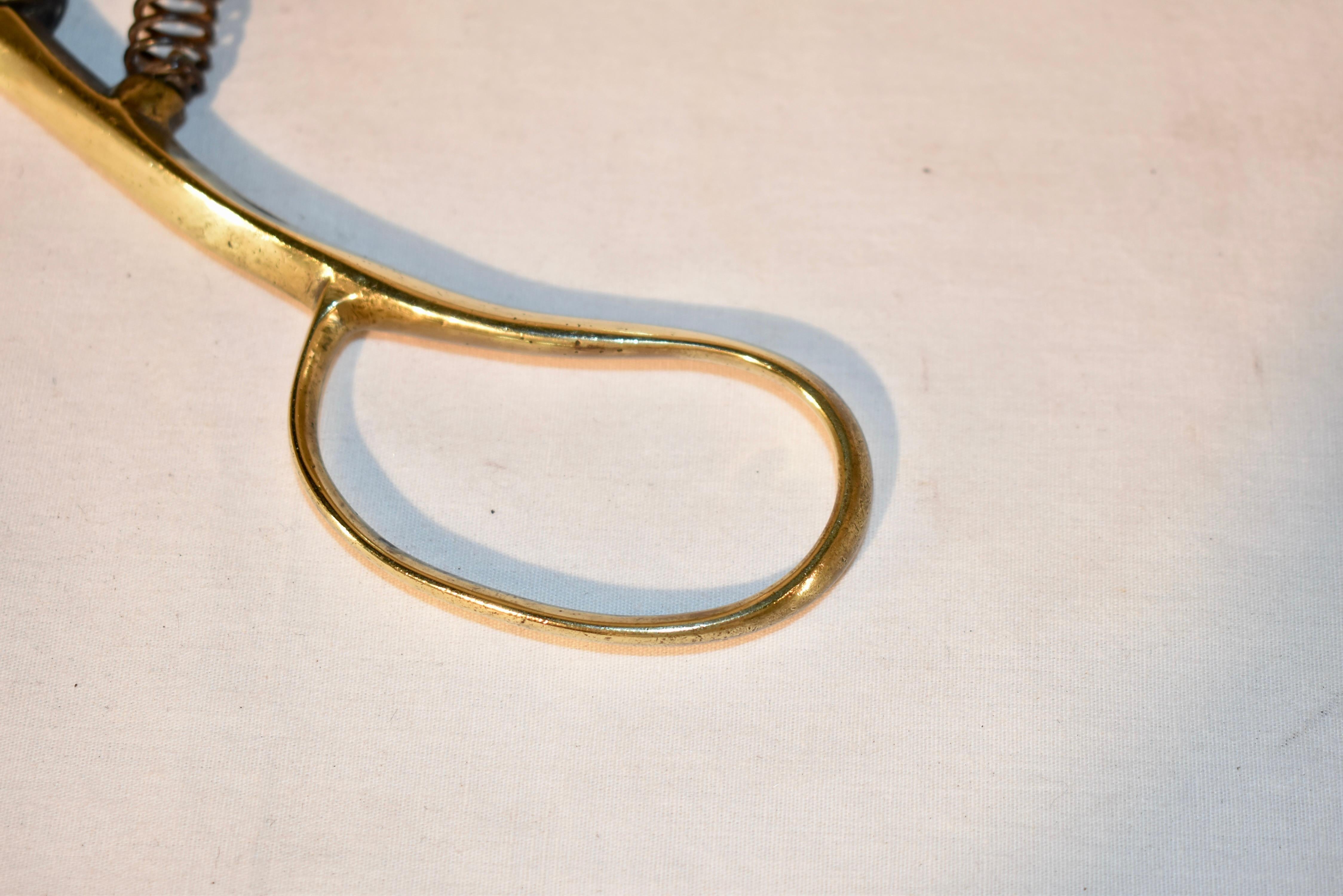 Pair of 19th Century English Brass Brazier Tongs In Good Condition For Sale In High Point, NC