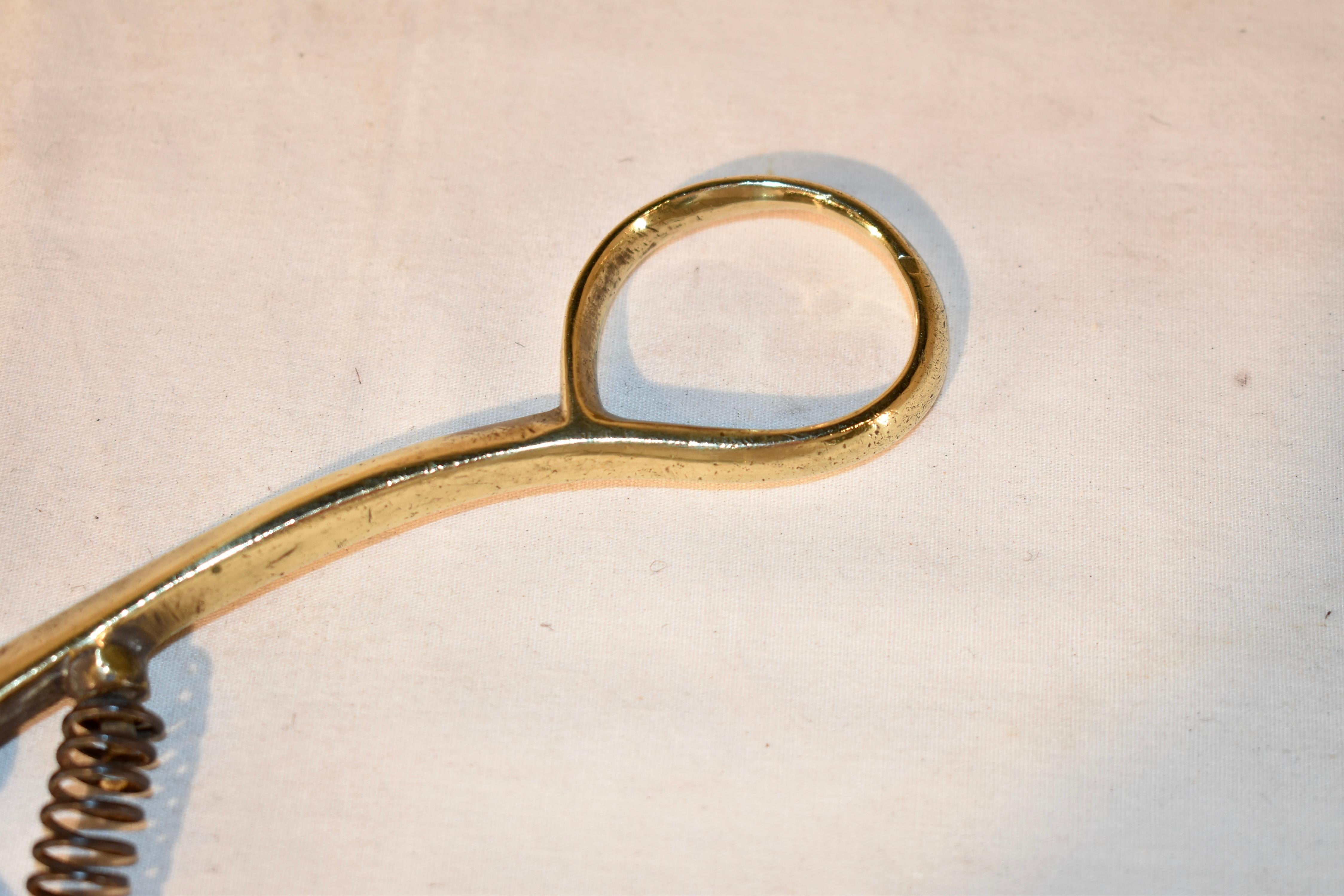 Pair of 19th Century English Brass Brazier Tongs For Sale 1