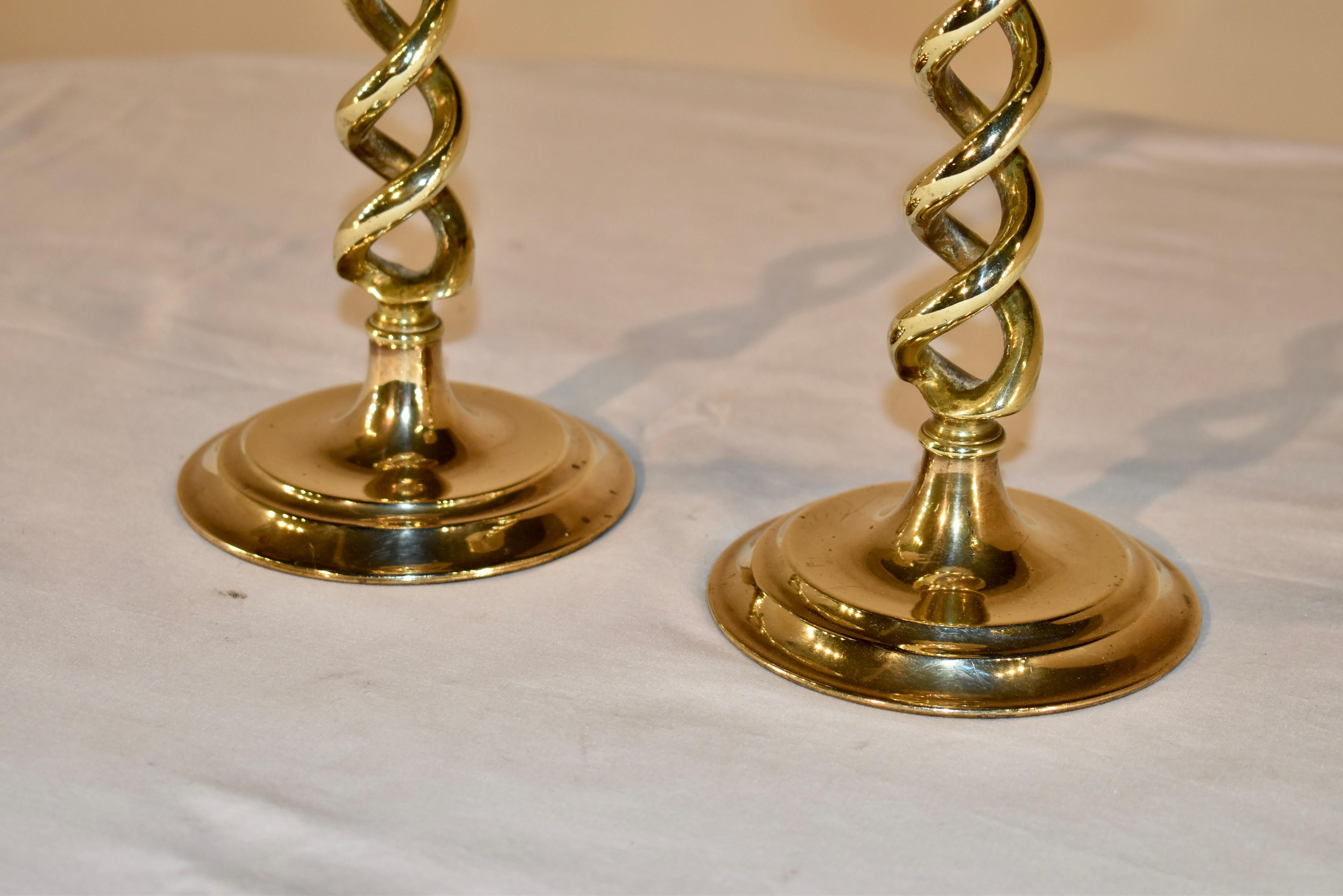 Pair of 19th Century English Brass Candlesticks In Good Condition In High Point, NC