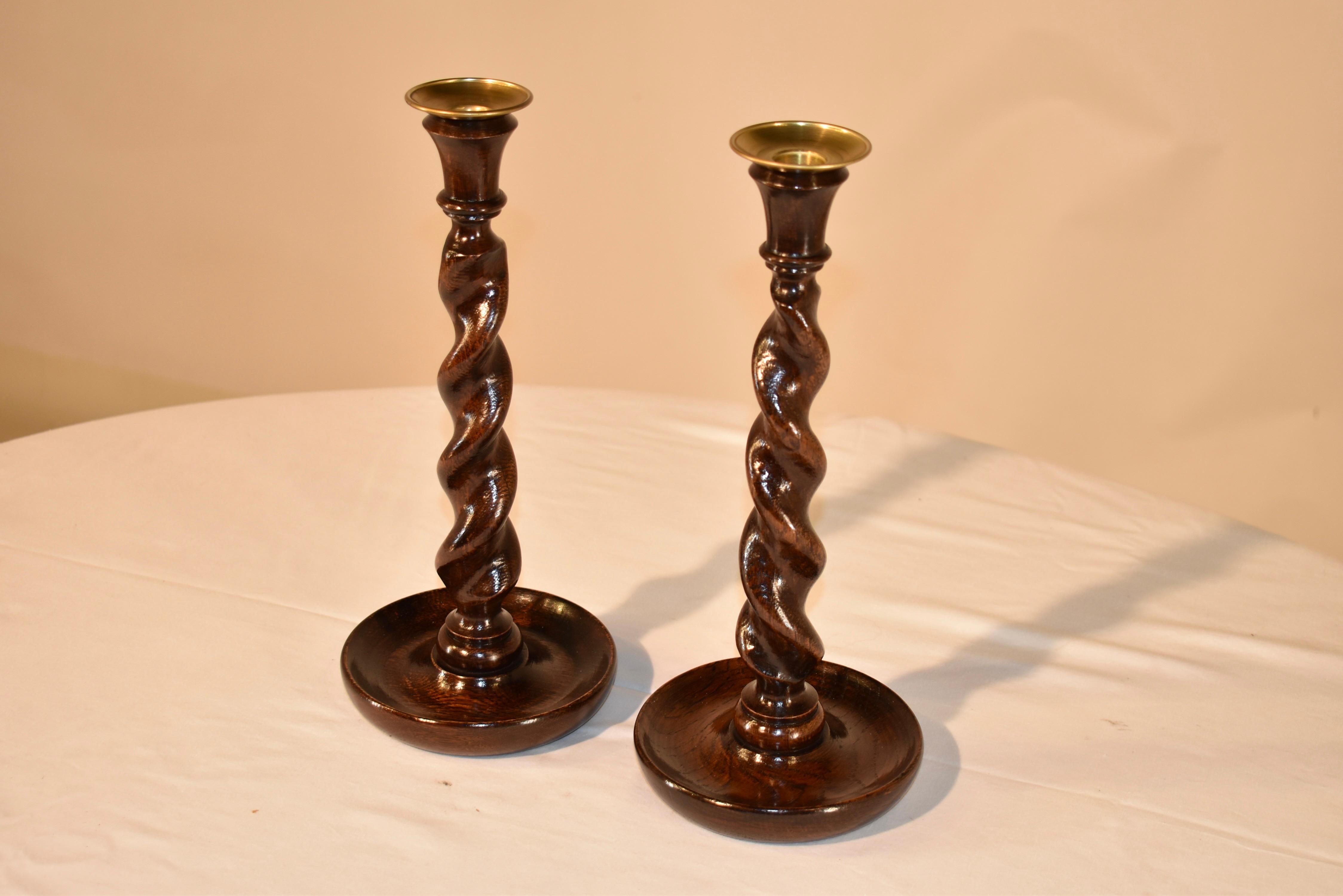 Victorian Pair of 19th Century English Candlesticks For Sale
