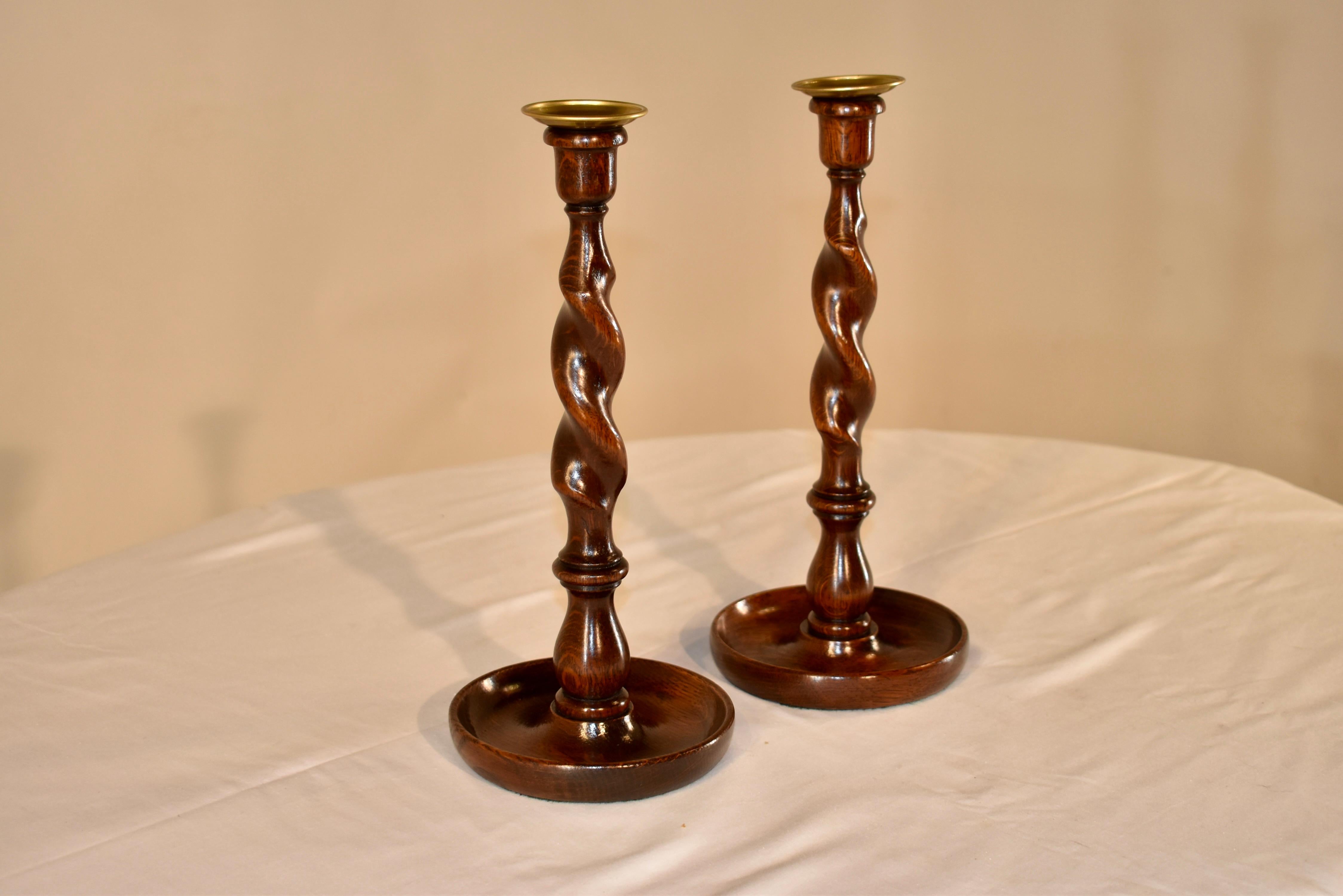 Victorian Pair of 19th Century English Candlesticks For Sale