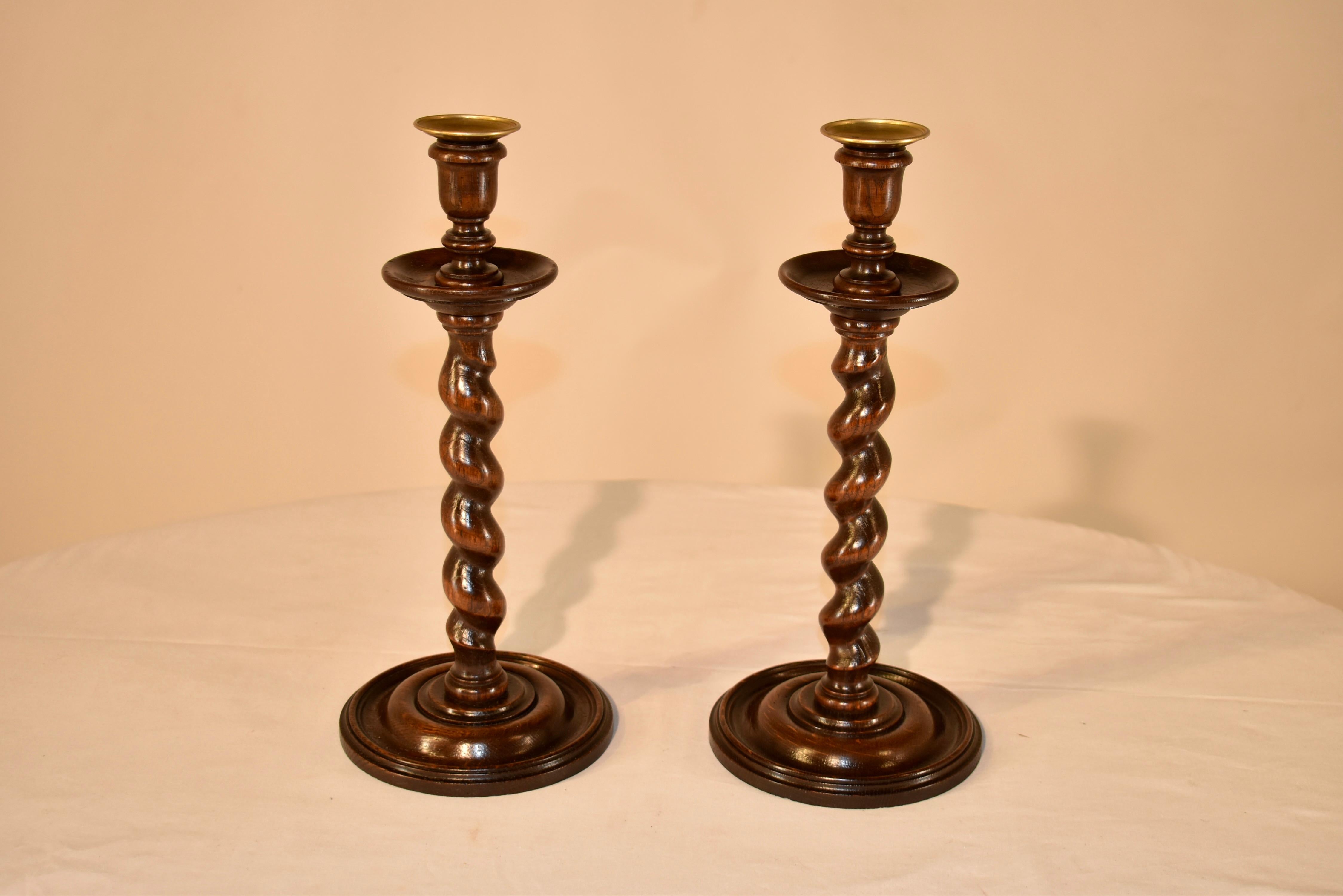 Pair of 19th Century English Candlesticks In Good Condition For Sale In High Point, NC