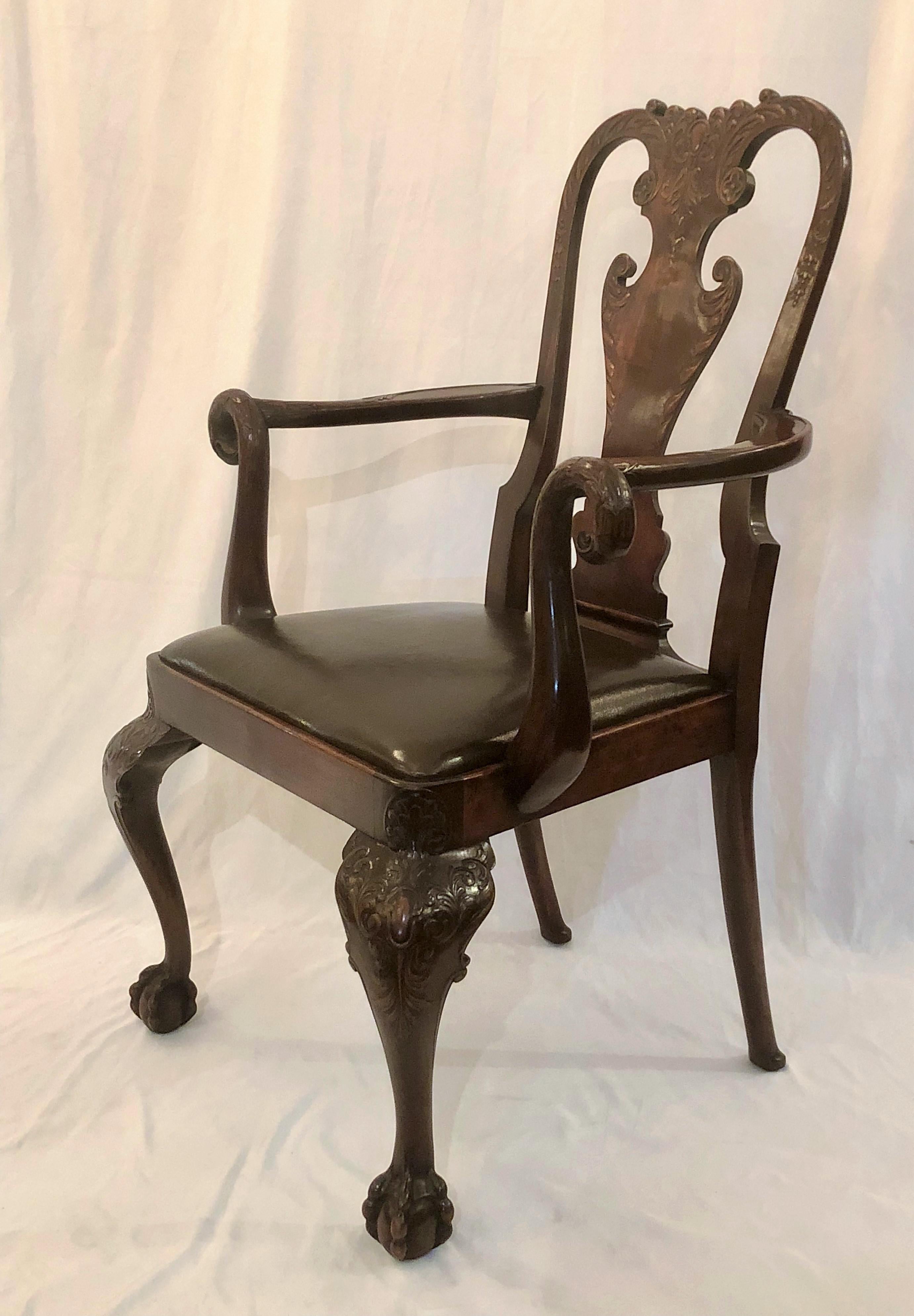 Pair of 19th Century English Carved Mahogany Armchairs In Good Condition For Sale In New Orleans, LA