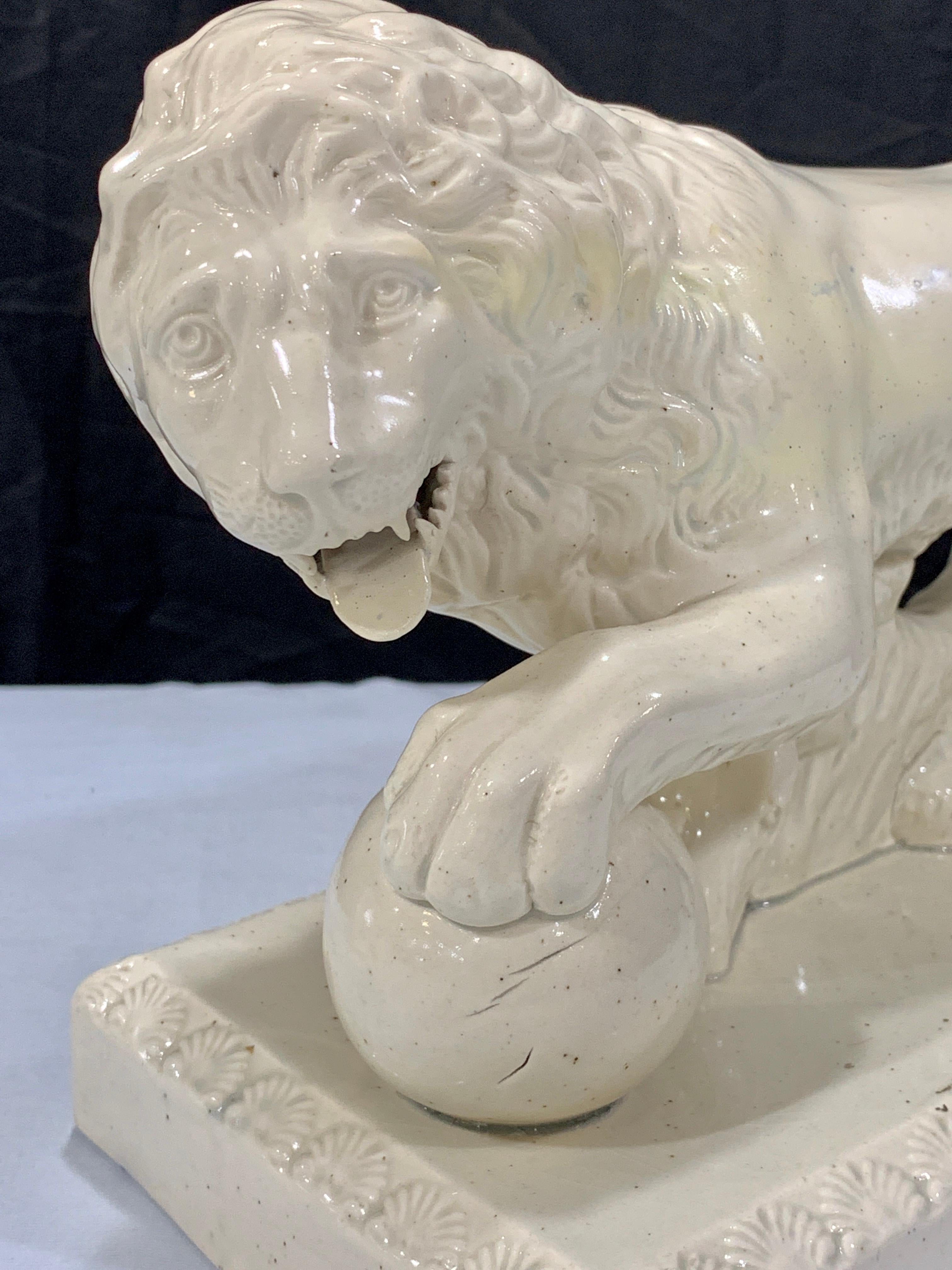 Pair of 19th Century English Creamware/Pearlware Model of the Medici Lions In Good Condition In Atlanta, GA
