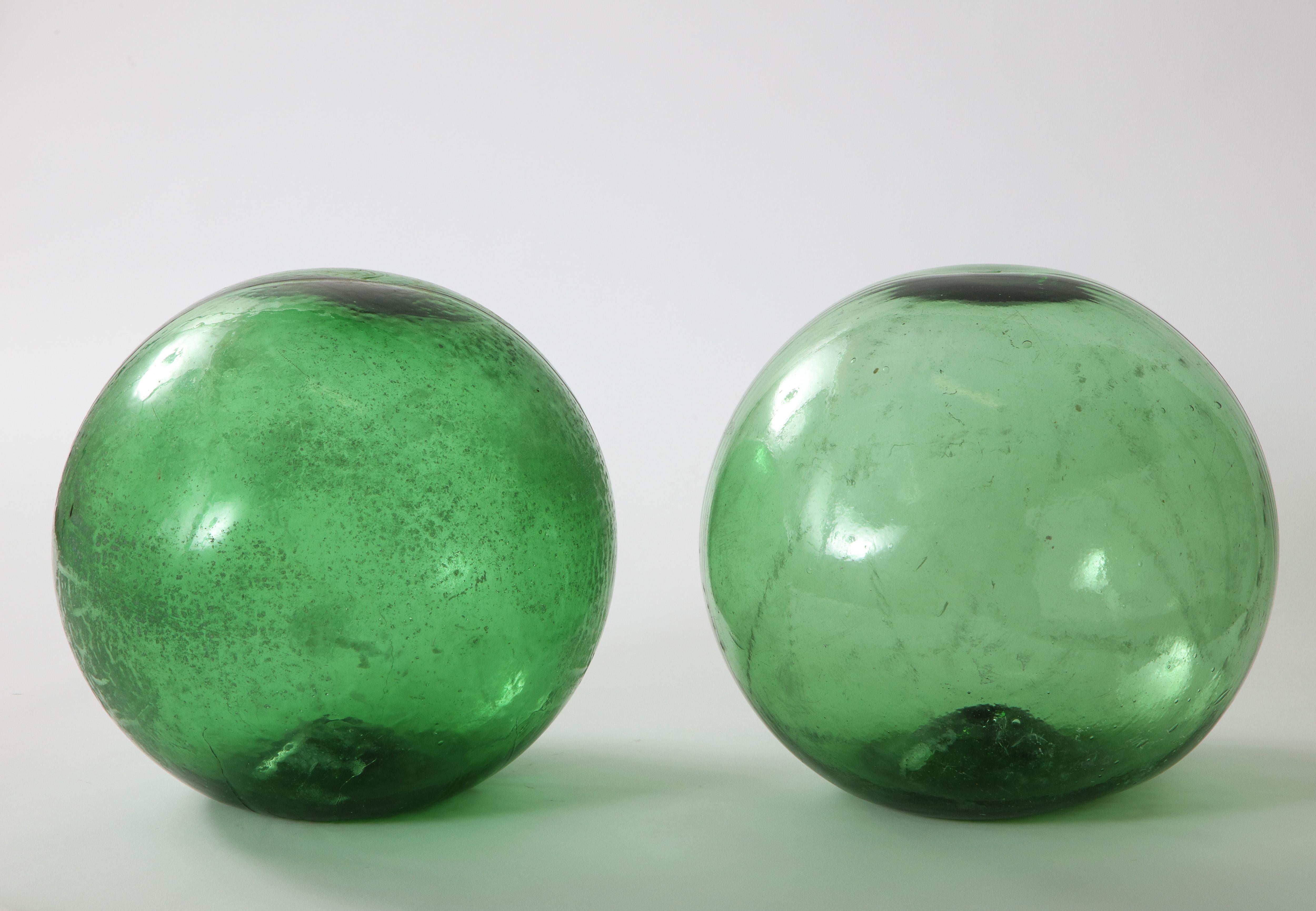 Pair of 19th Century English Green Hand Blown Glass Orbs 3