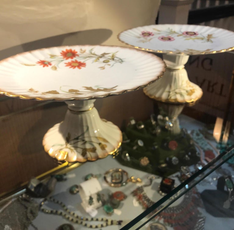 Pair of 19th Century English Hand Painted Compotes For Sale at 1stDibs