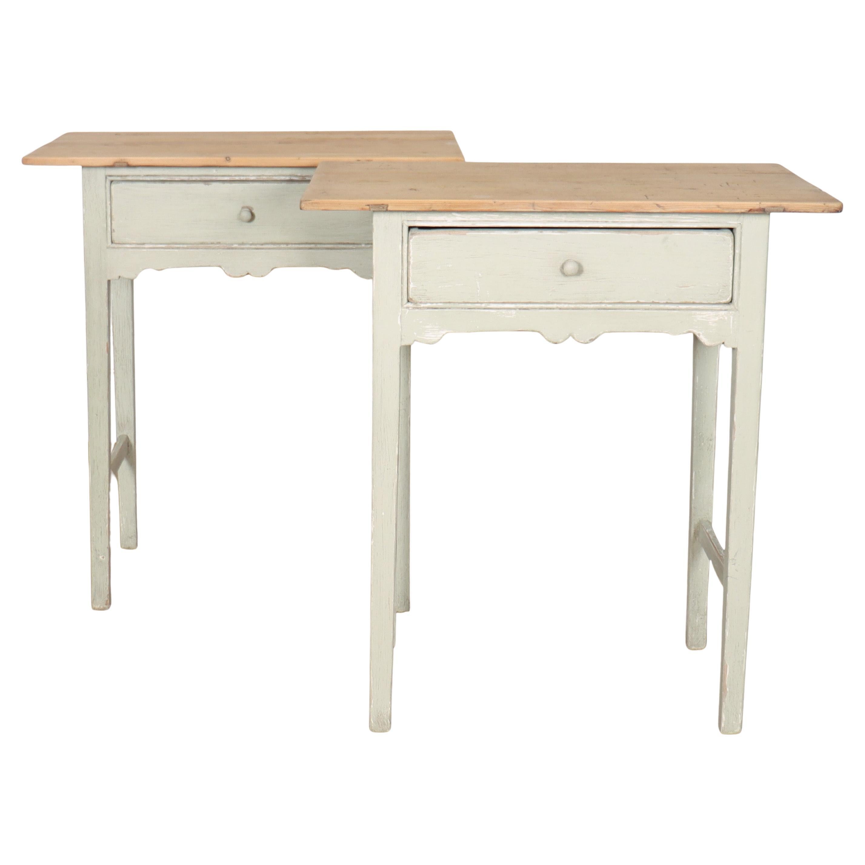 Paire de tables de lampe anglaises du 19e siècle en vente