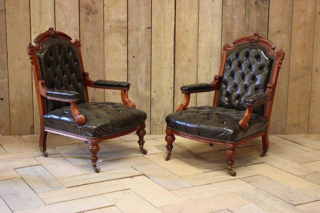 Pair of 19th Century English Library Armchairs in Leather In Excellent Condition In Gloucestershire, GB