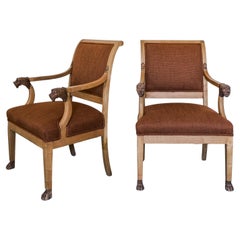Paire de chaises anglaises du 19ème siècle à pattes de lion