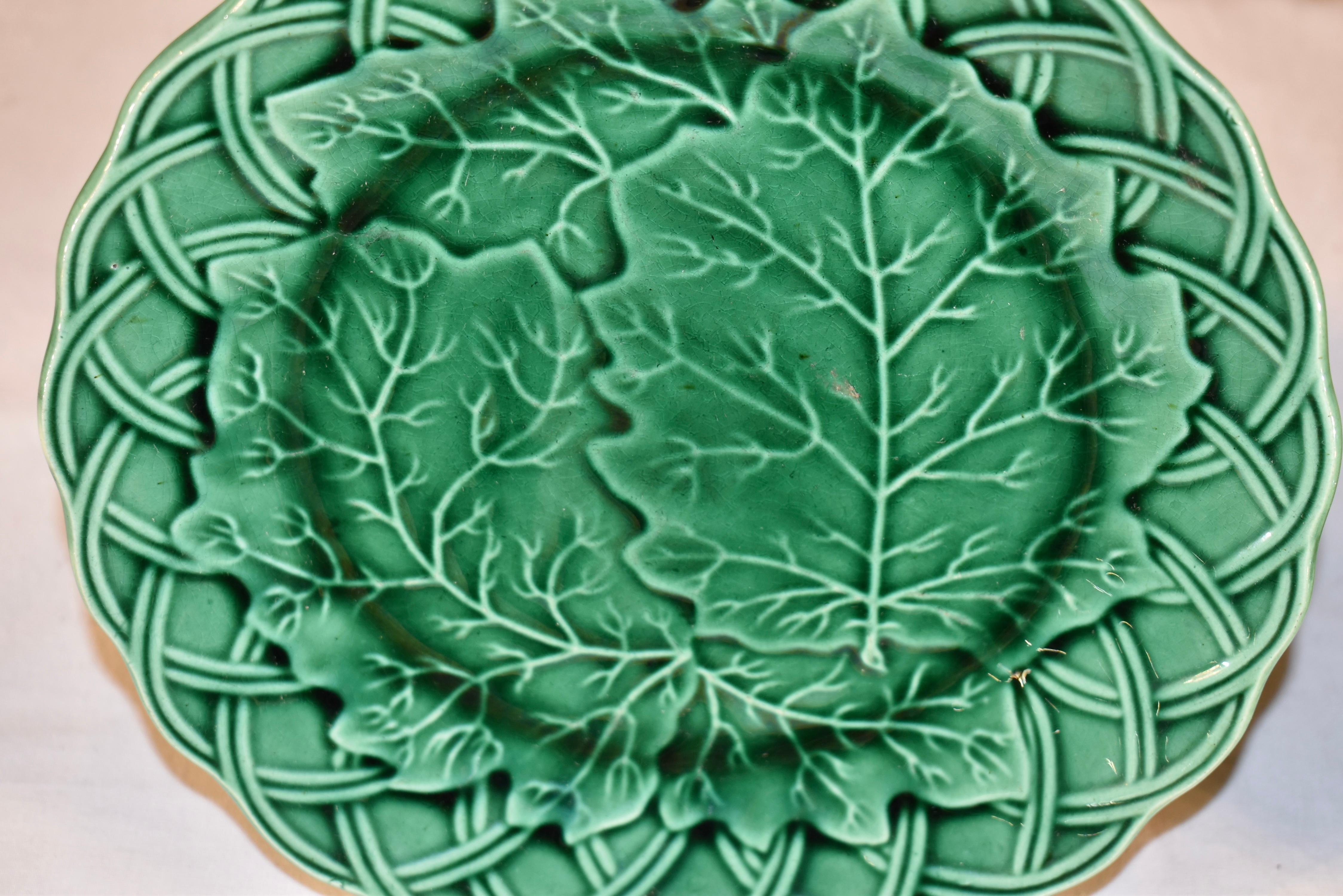 Ceramic Pair of 19th Century English Majolica Leaf Plates For Sale