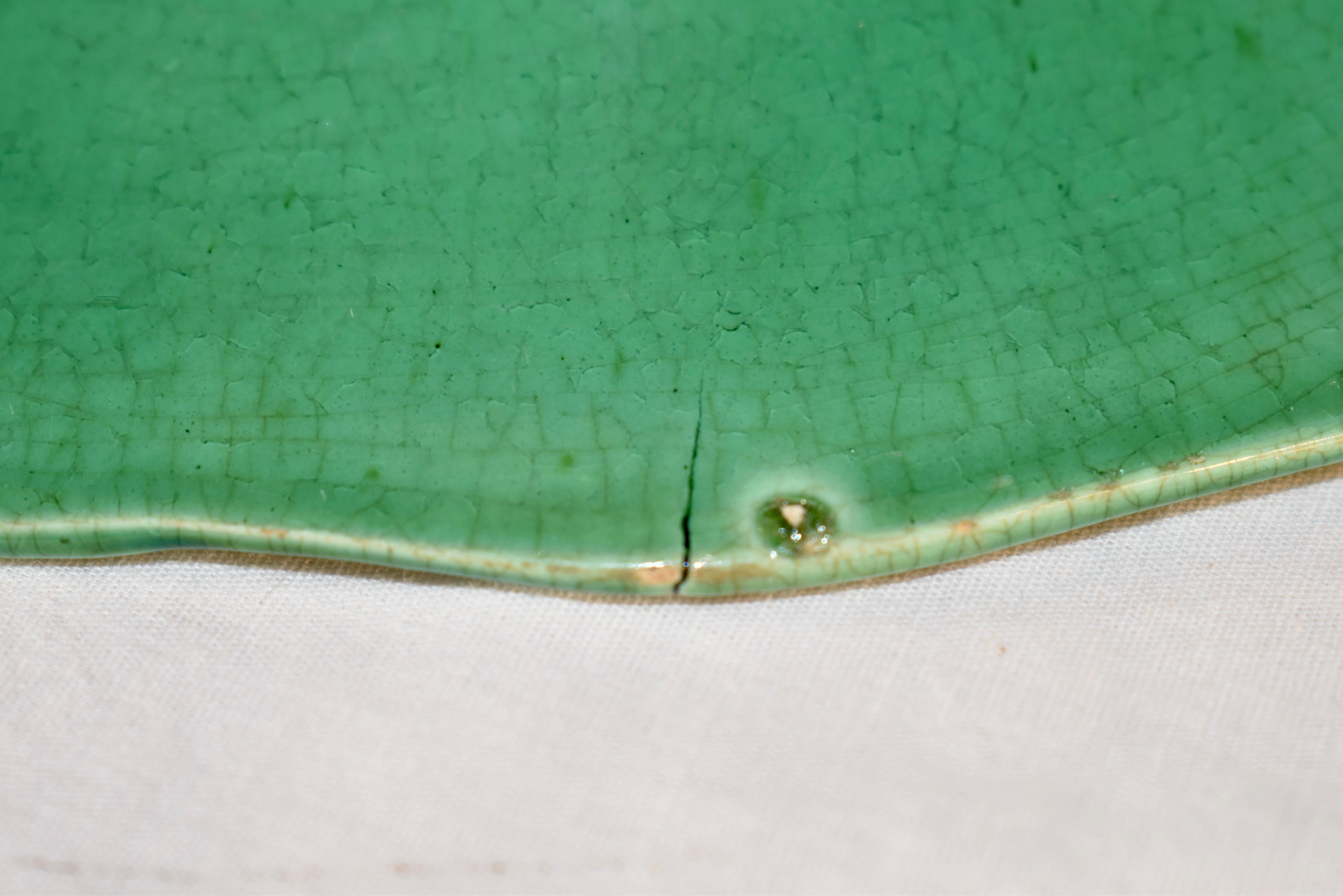 Pair of 19th Century English Majolica Plates im Angebot 6