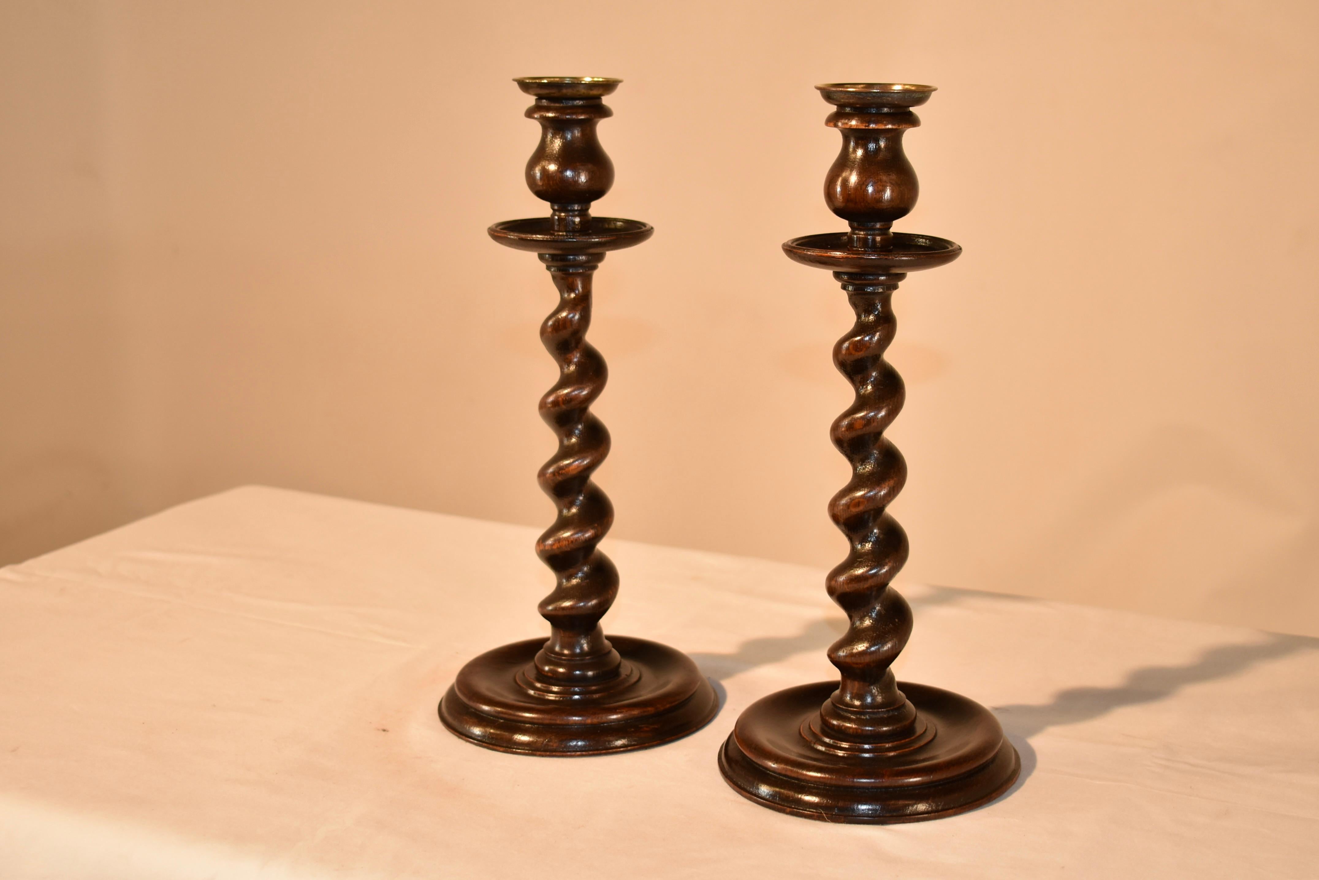 Victorian Pair of 19th Century English Oak Candlesticks For Sale