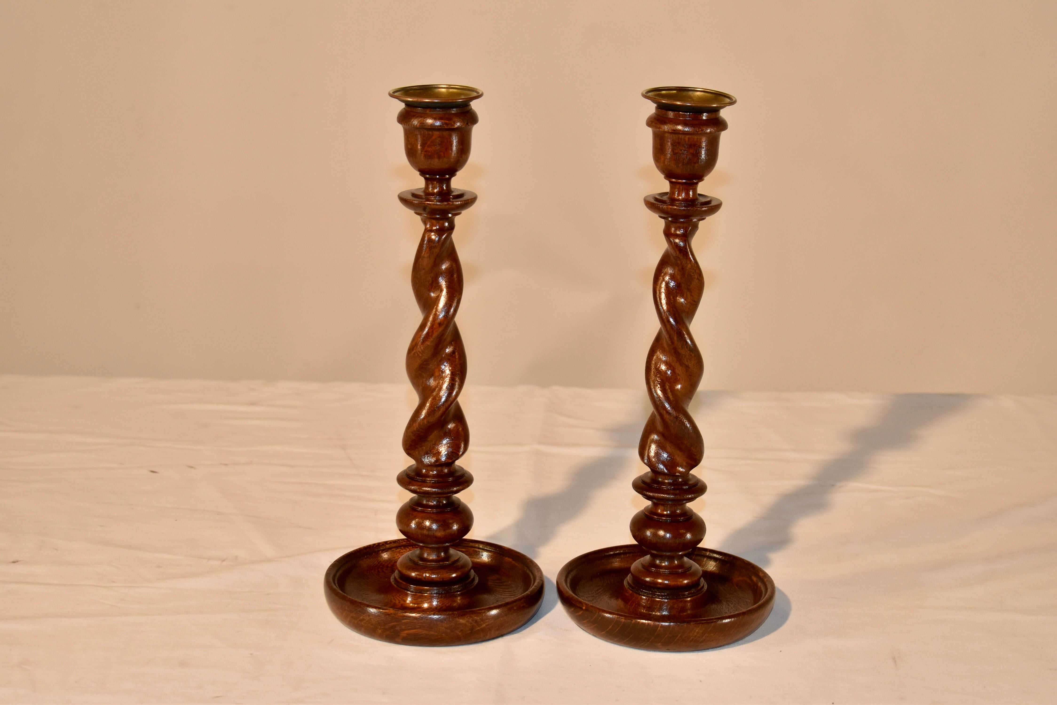 Pair of 19th Century English Oak Candlesticks For Sale 3