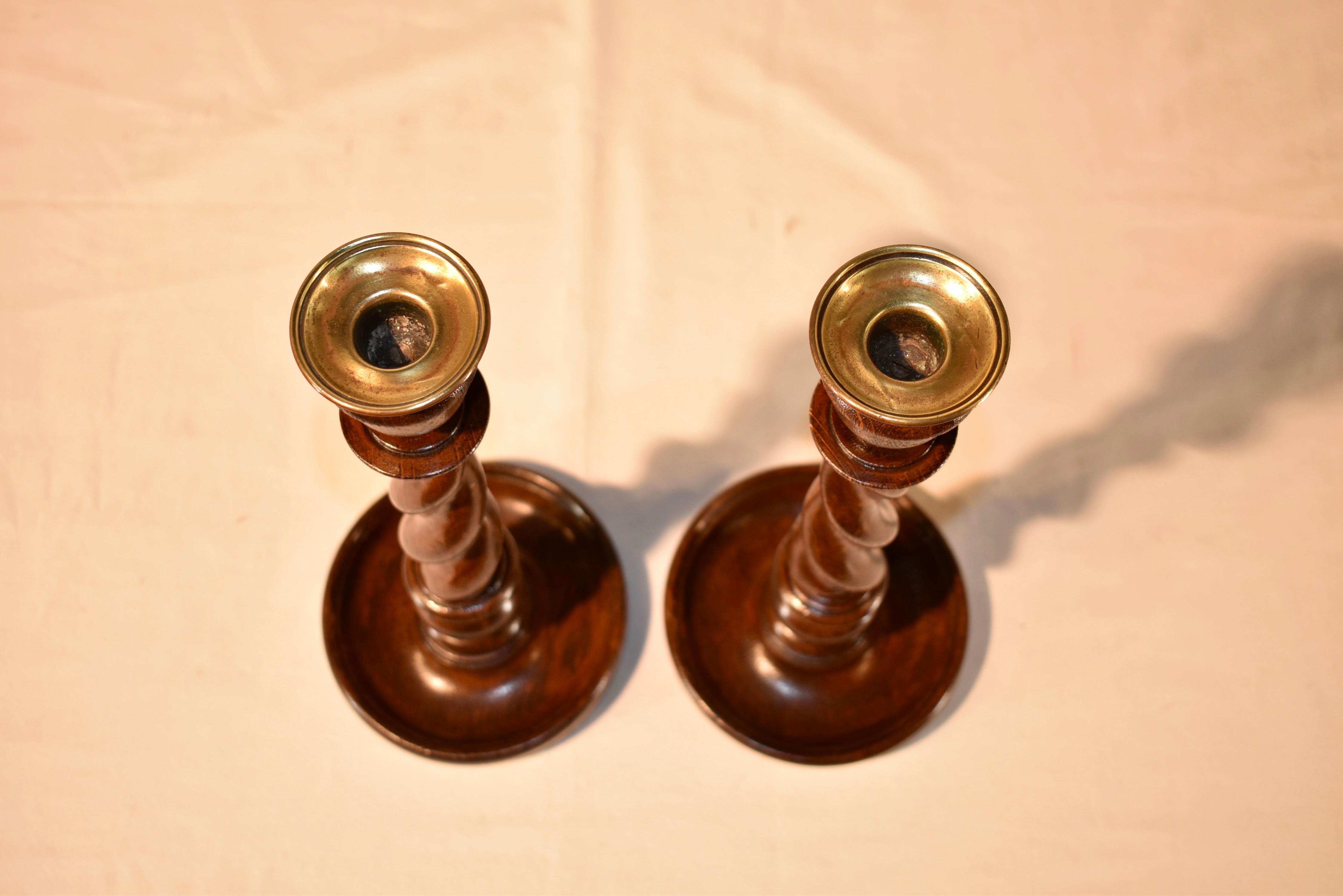 Pair of 19th Century English Oak Candlesticks For Sale 4