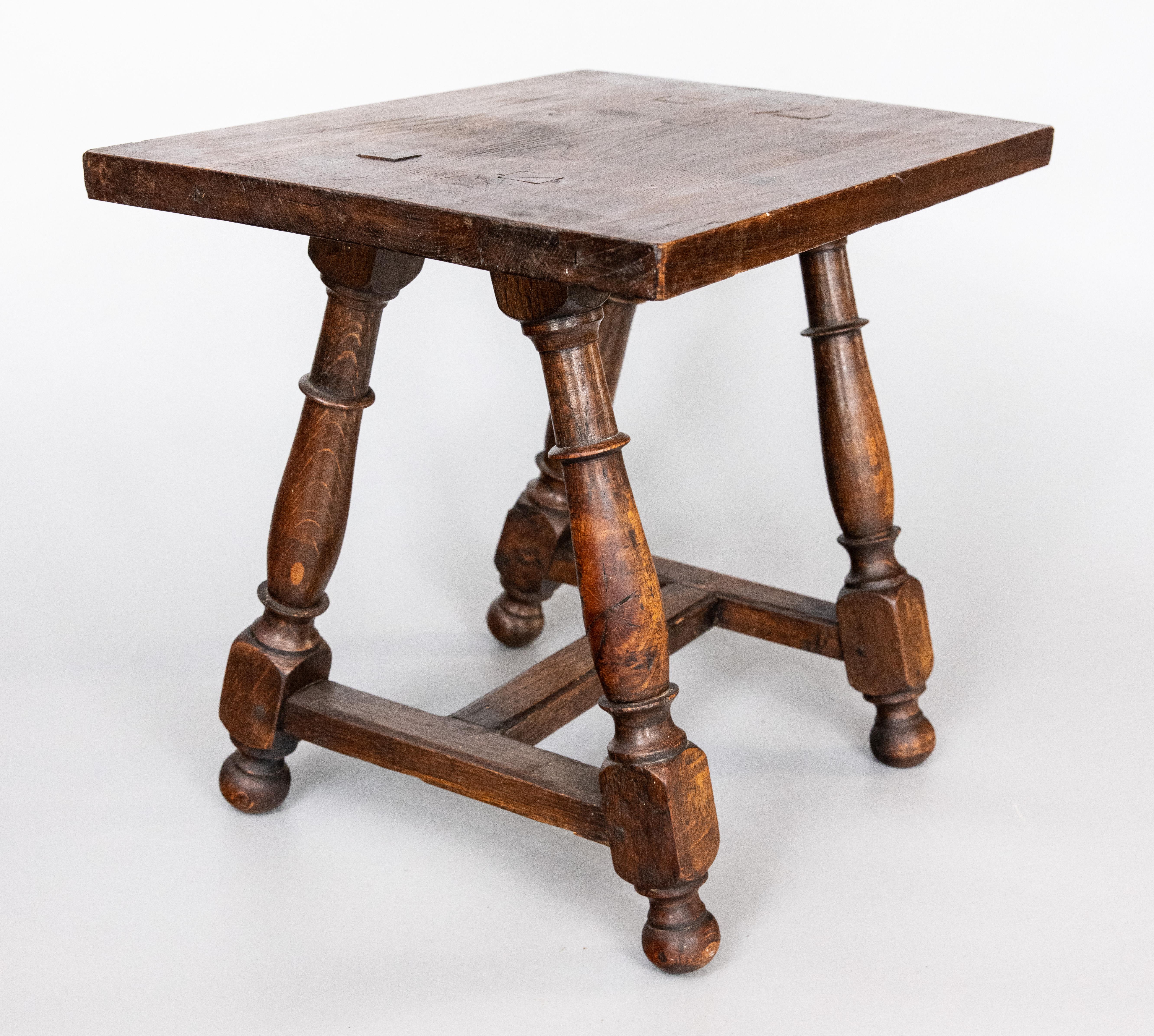 Victorian Pair of 19th Century English Oak Joint Stools Side Tables For Sale
