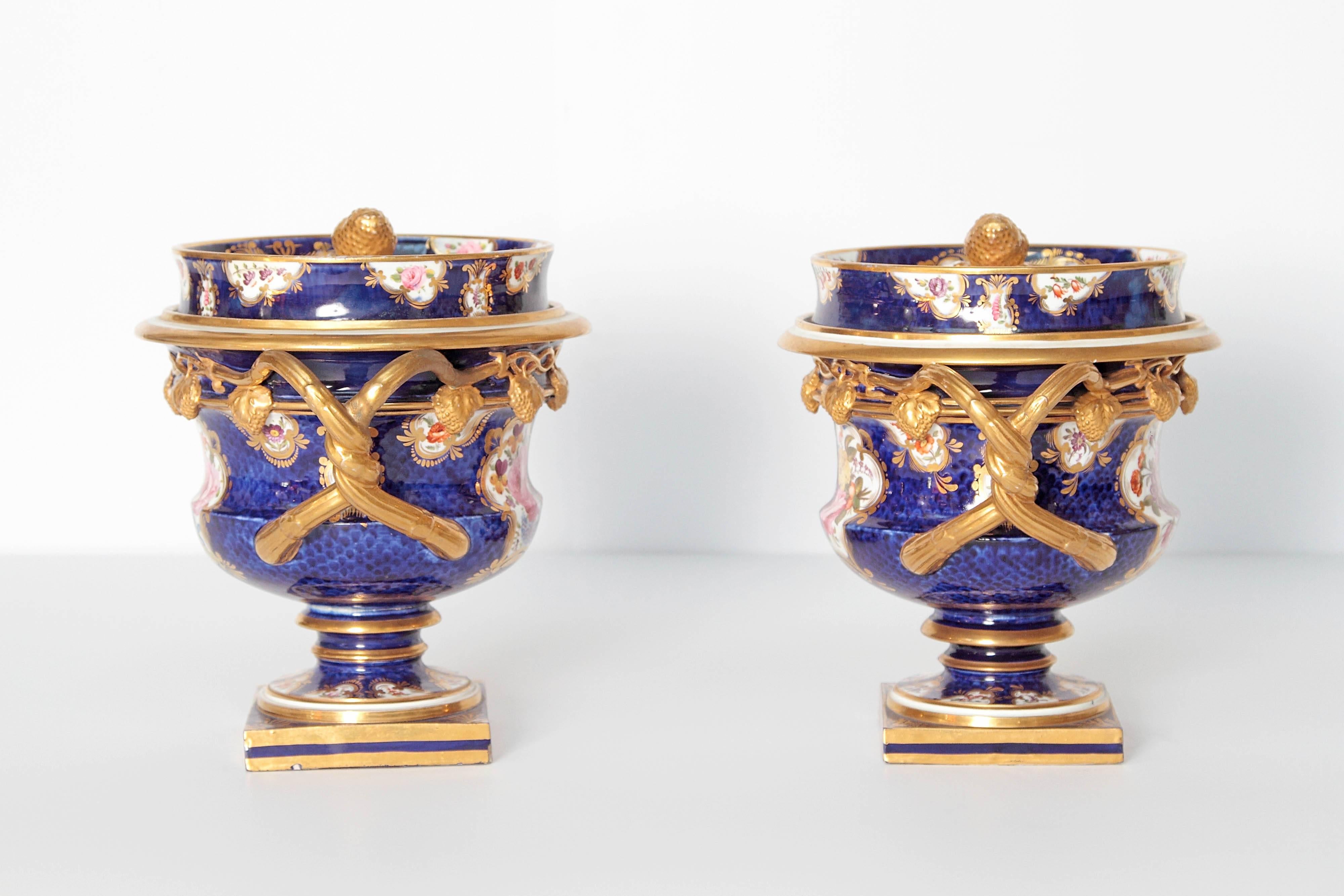 Neoclassical Pair of 19th Century English Porcelain Fruit Coolers with Covers