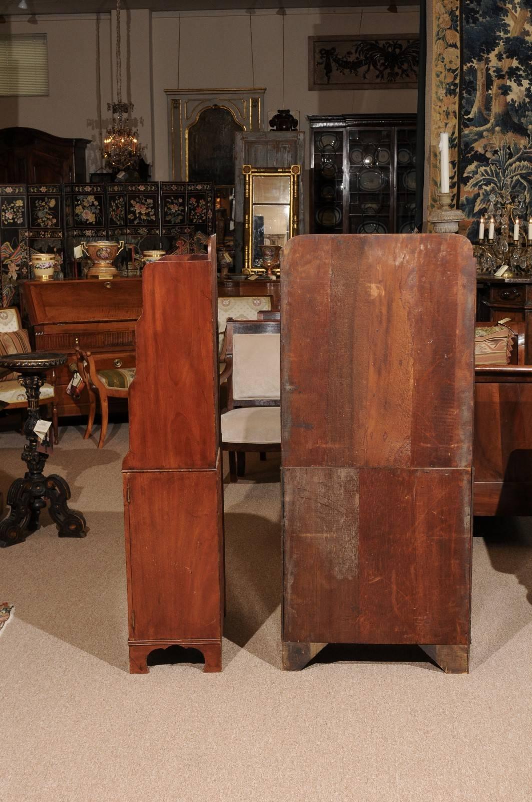 Pair of 19th Century English Regency Style Mahogany Bookcases For Sale 4