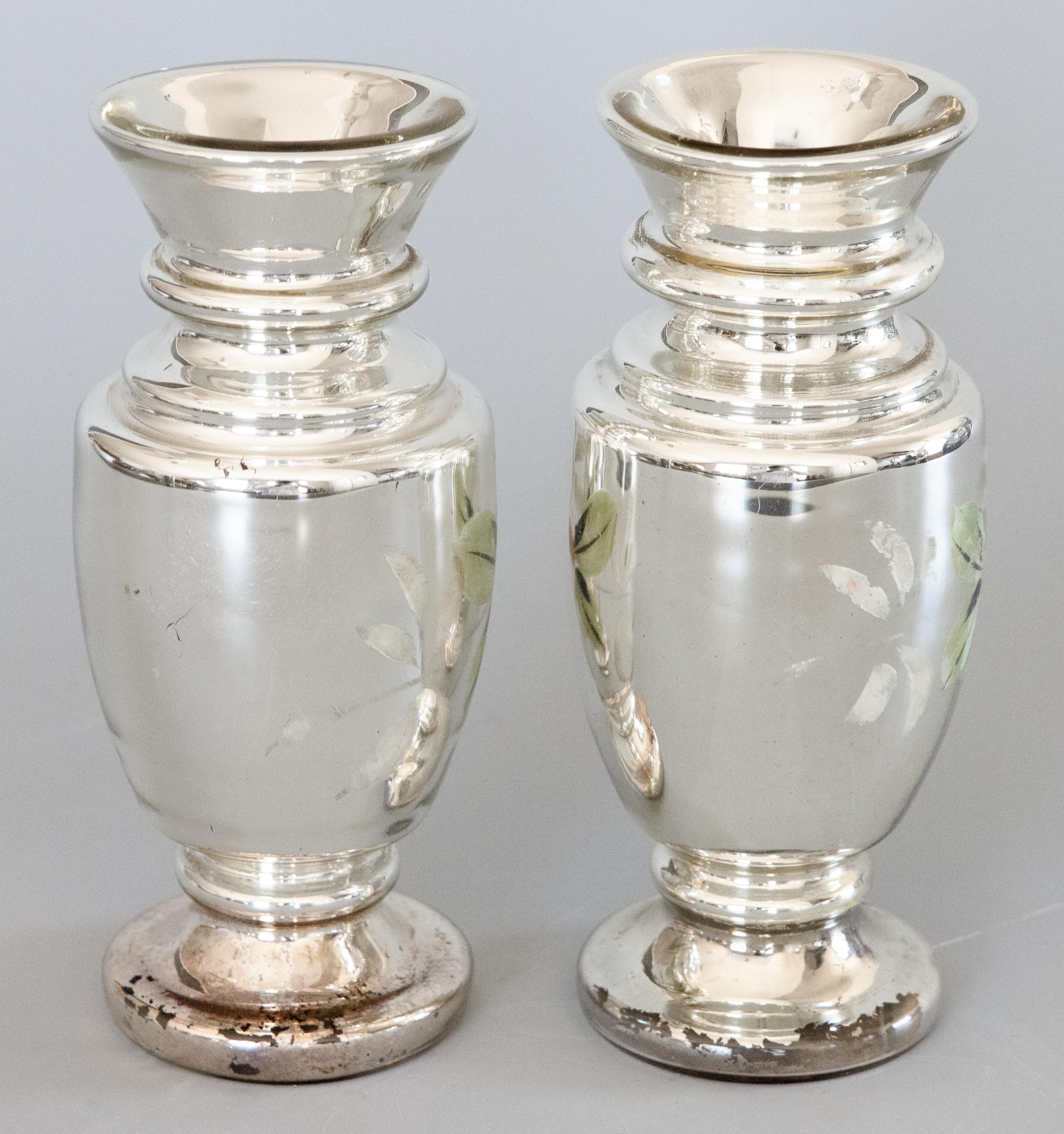 Pair of 19th Century English Silvered Mercury Glass Vases In Good Condition For Sale In Pearland, TX