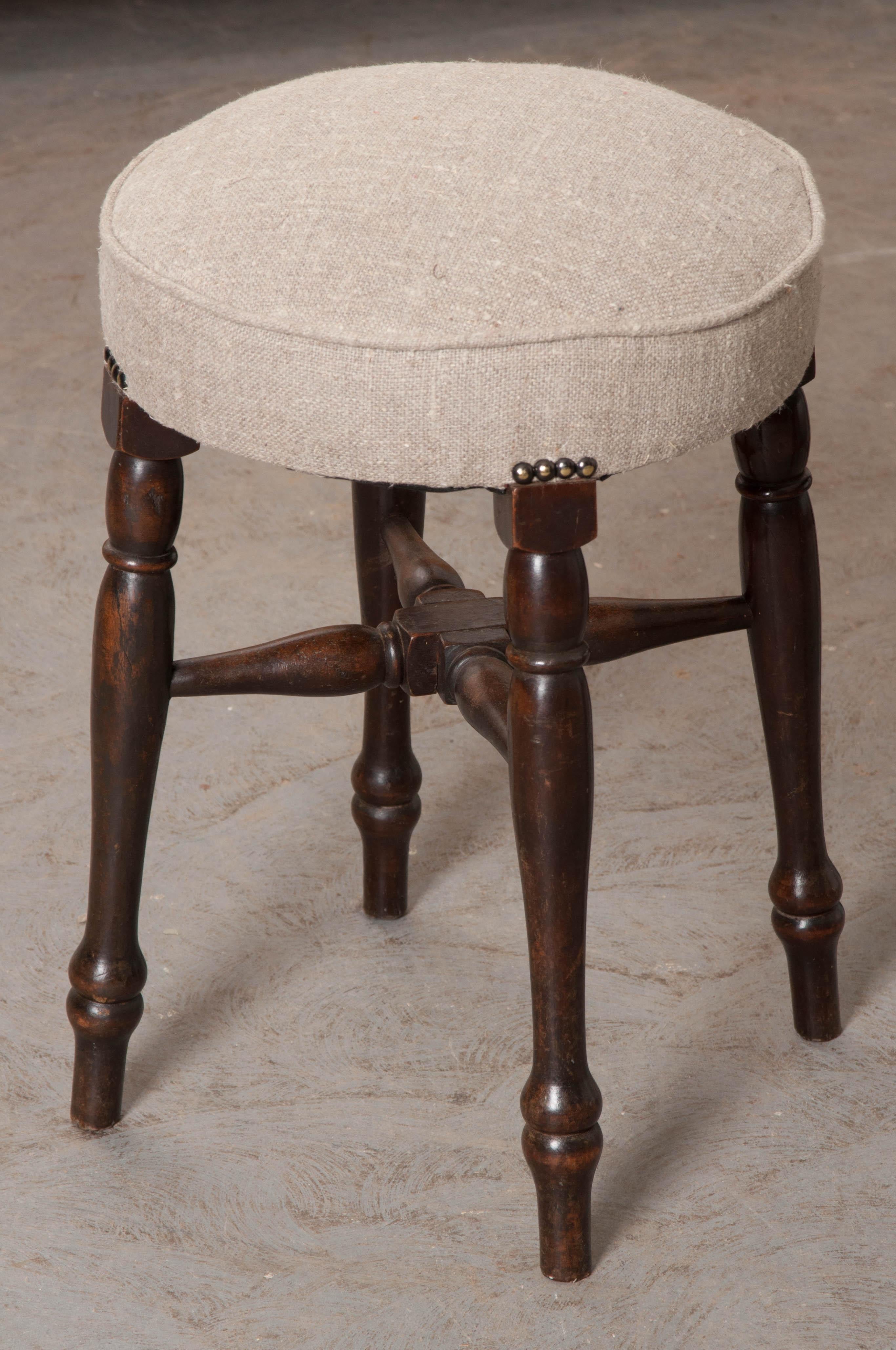 Pair of 19th Century English Upholstered Mahogany Stools In Good Condition In Baton Rouge, LA