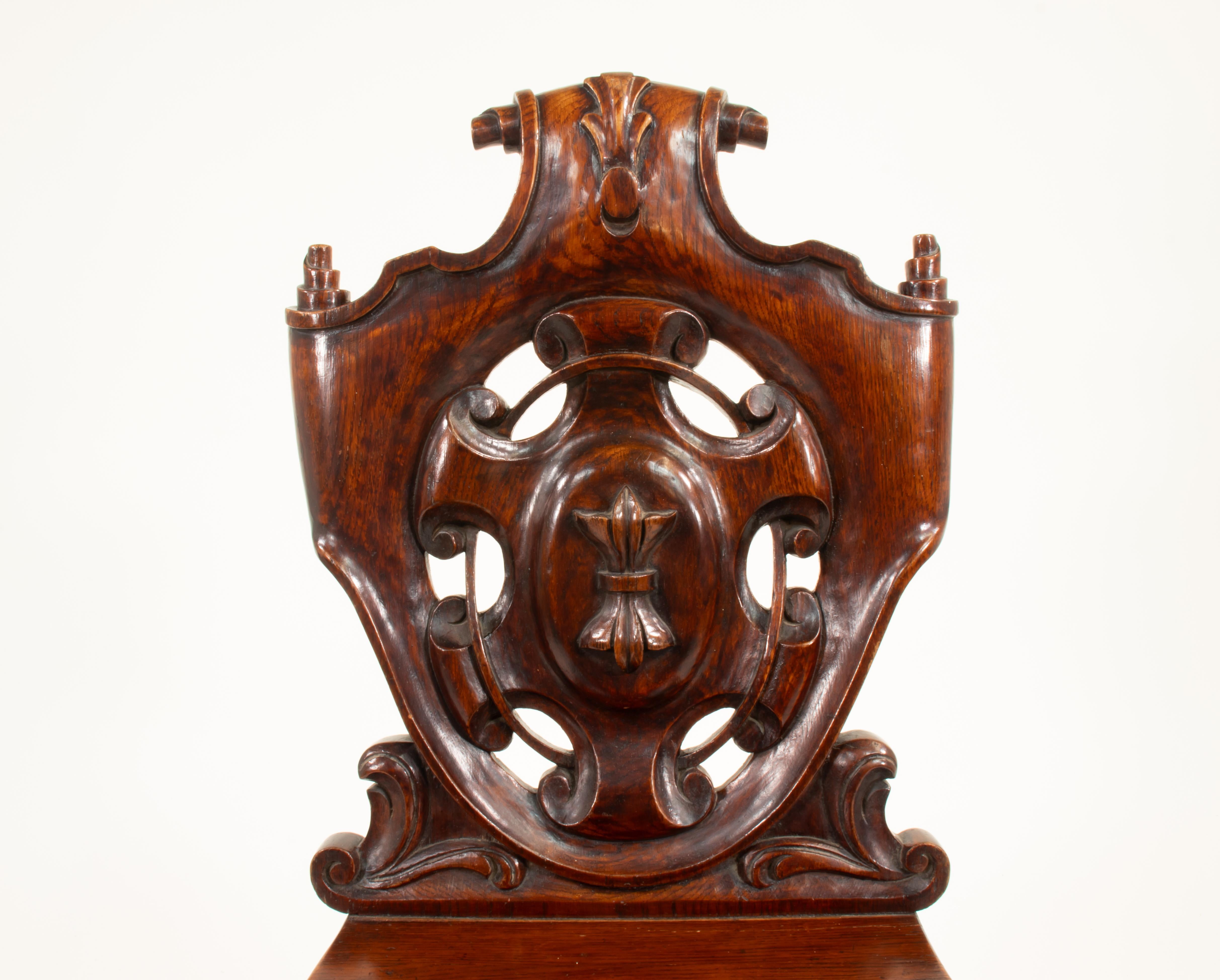 Paar englische viktorianische Mahagoni-Sessel der Gotik des 19. im Angebot 1