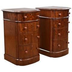 Pair of 19th Century English Victorian Mahogany Bow Front Chest of Drawers