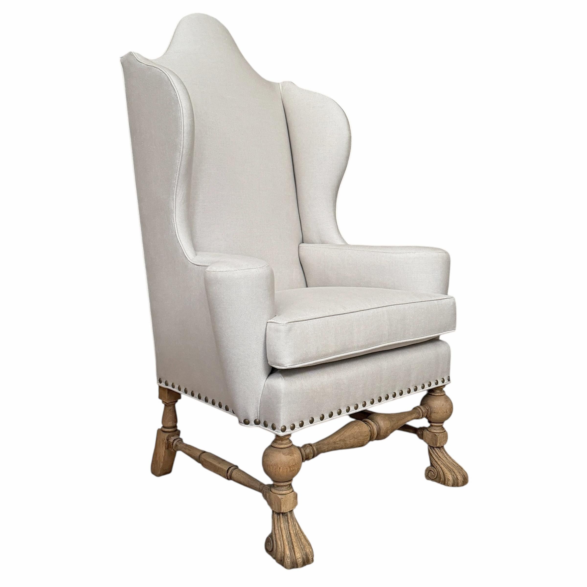 Pareja de sillas de brazos inglesas del siglo XIX estilo William & Mary en Bueno estado para la venta en Chicago, IL