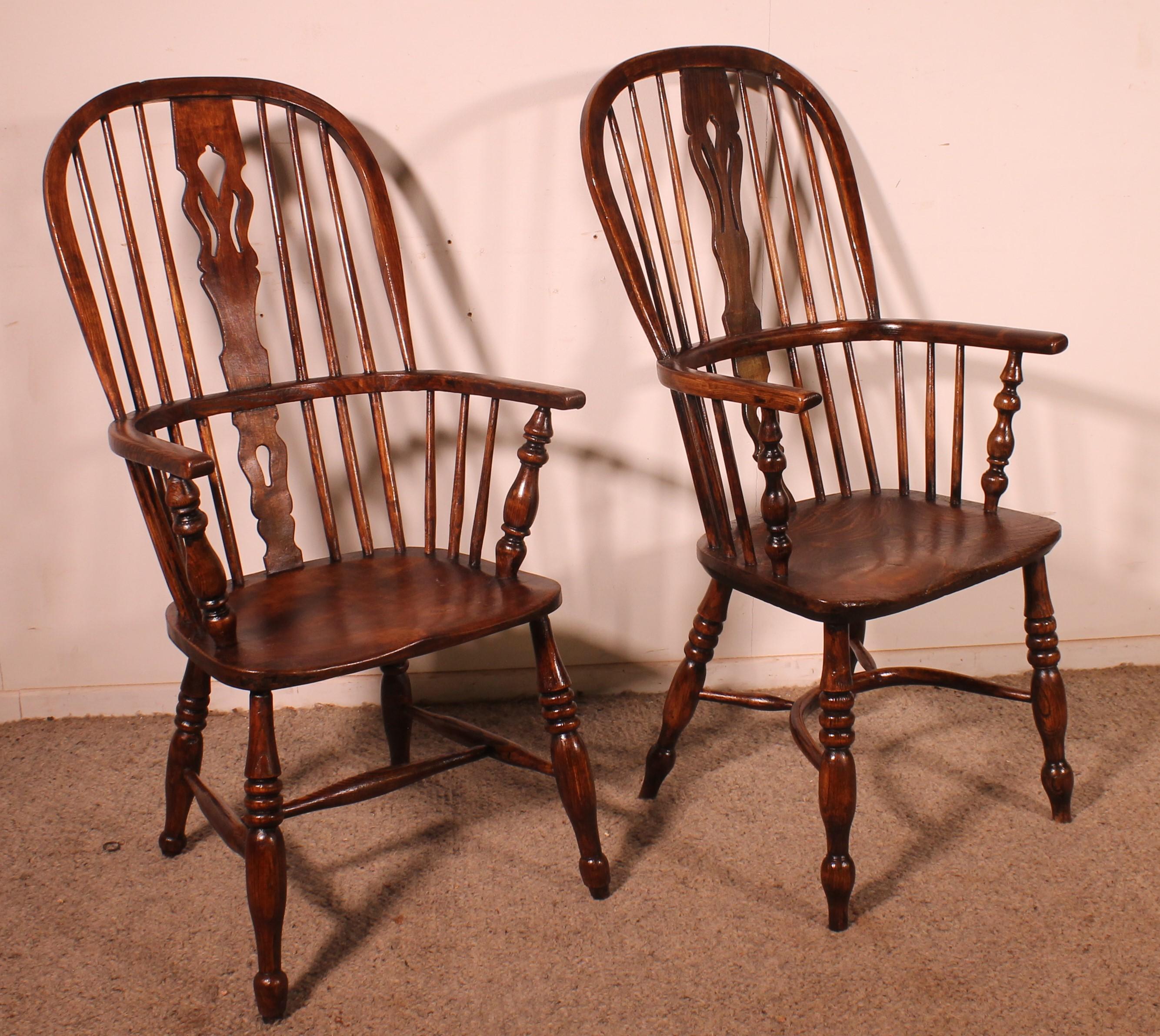 XIXe siècle Paire de fauteuils Windsor anglais du 19e siècle en vente