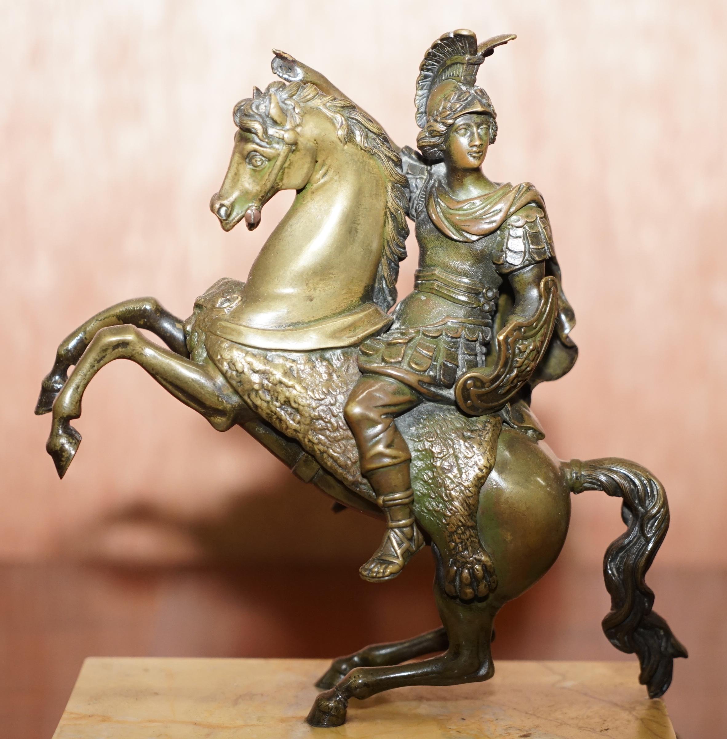 Victorien Paire de bronzes équestres du 19e siècle Chevaux cosaques russes et soldats romains en vente