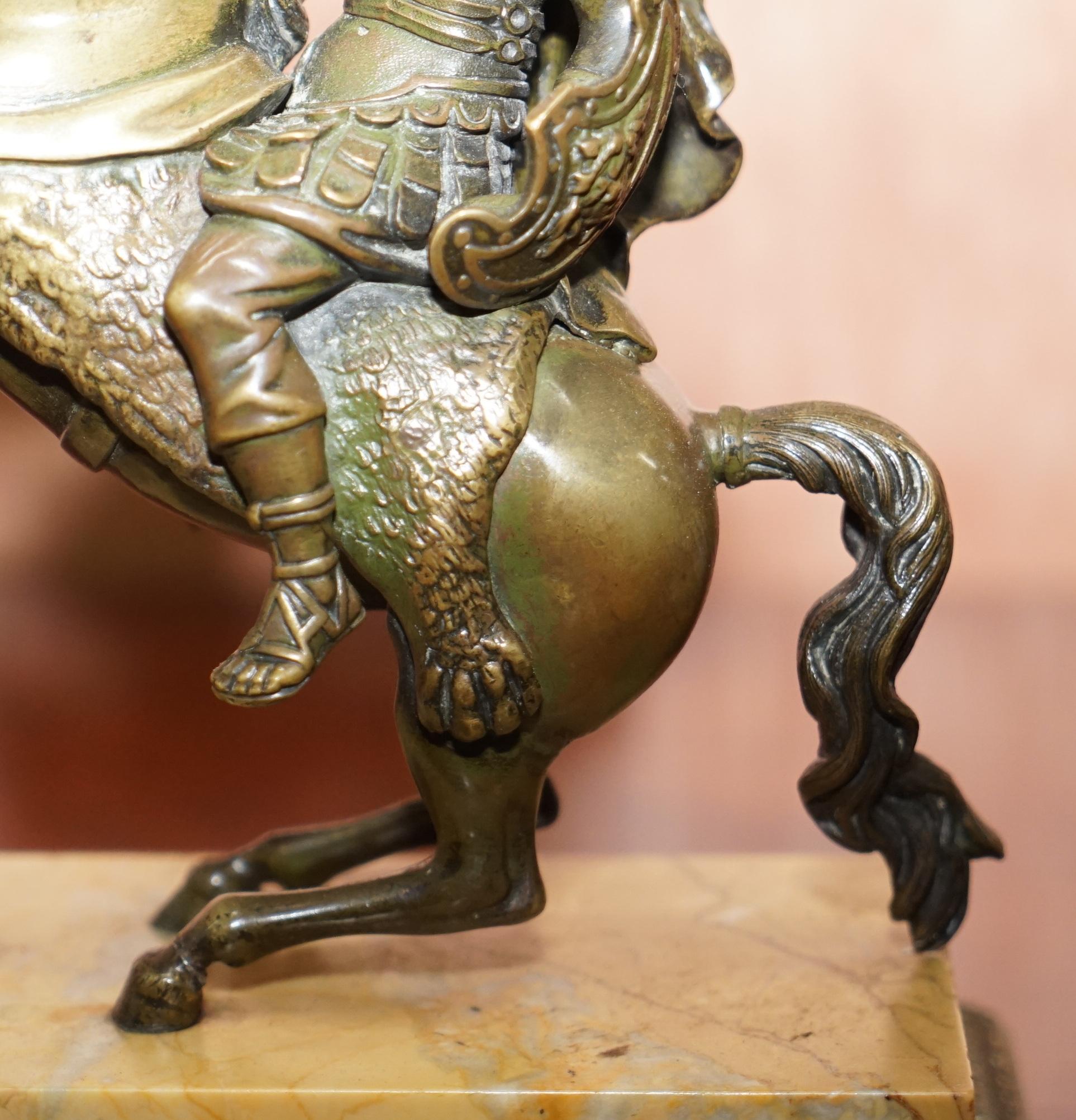 Fait main Paire de bronzes équestres du 19e siècle Chevaux cosaques russes et soldats romains en vente