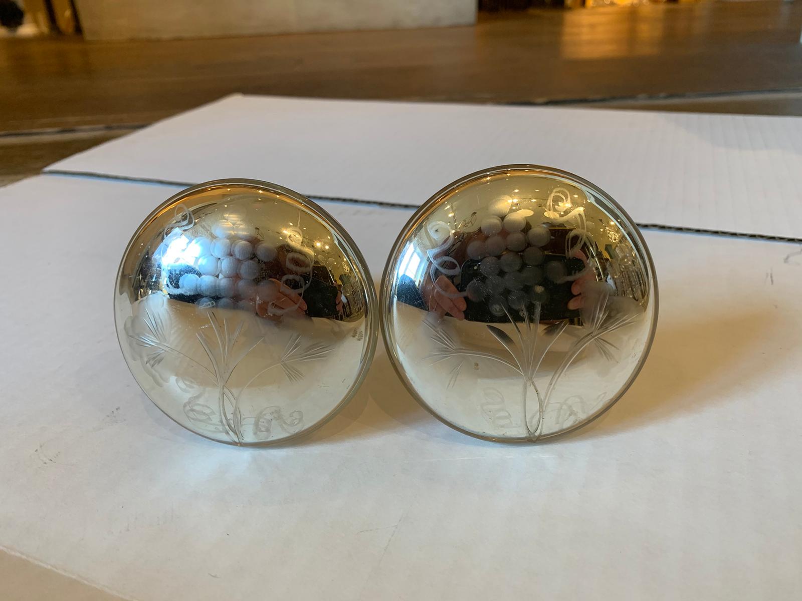 Pair of 19th Century Etched Mercury Glass Curtain Tiebacks, Grape Leaf Detail In Good Condition For Sale In Atlanta, GA