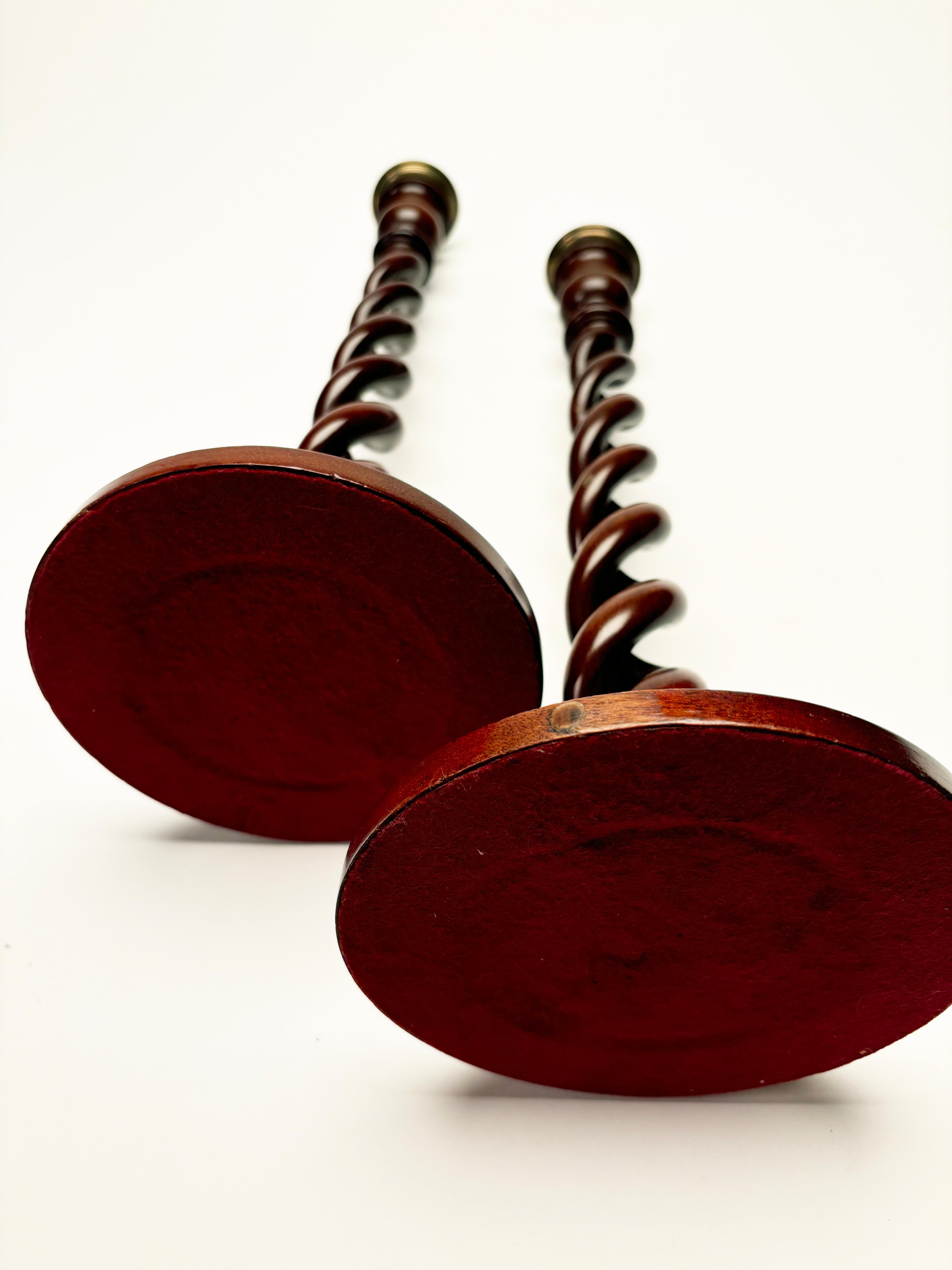 Coppia di candelabri aperti in mogano del XIX secolo in vendita 8