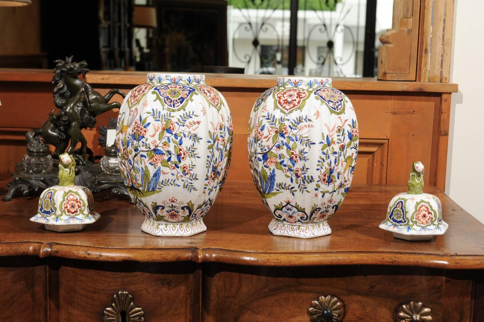 Pair of 19th Century Faience Jars with Lids from Devres, France For Sale 6