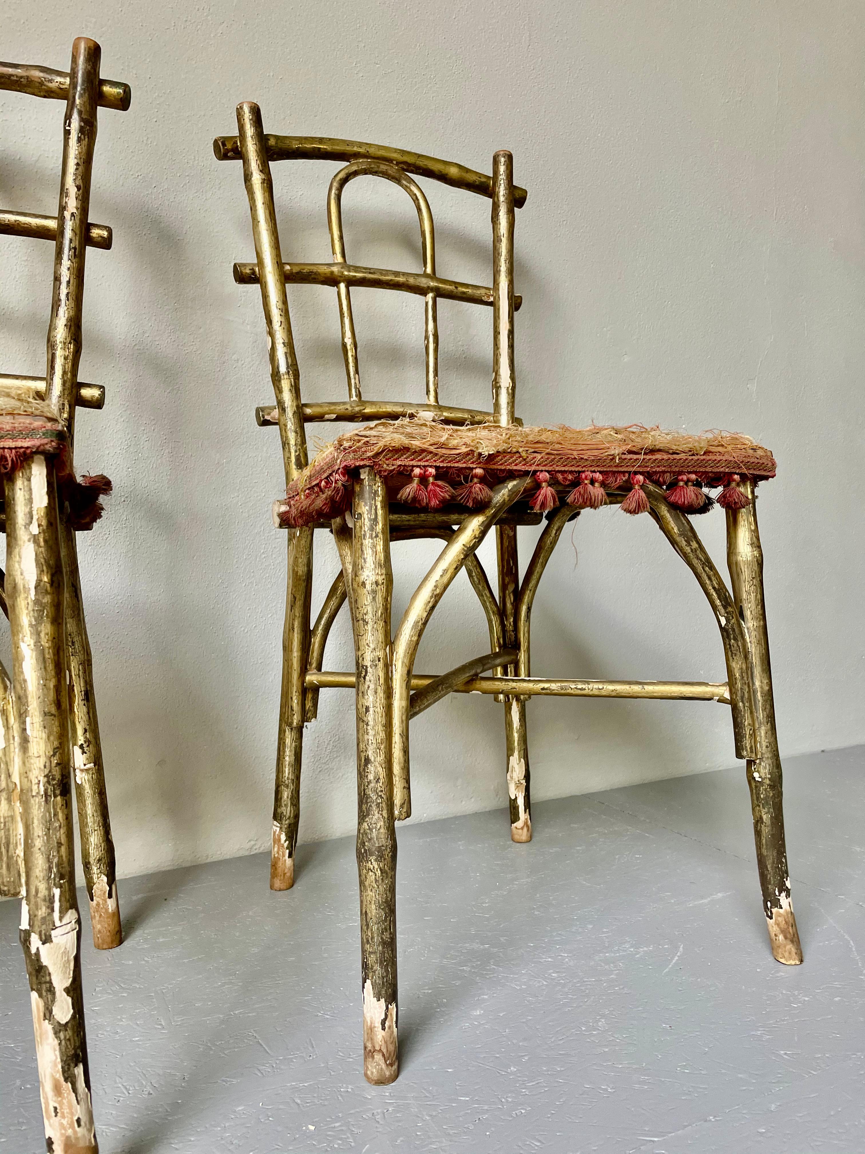 Paar Parlor-Stühle aus Kunstbambus des 19. Jahrhunderts von Thonet im Zustand „Starke Gebrauchsspuren“ im Angebot in Munich, DE