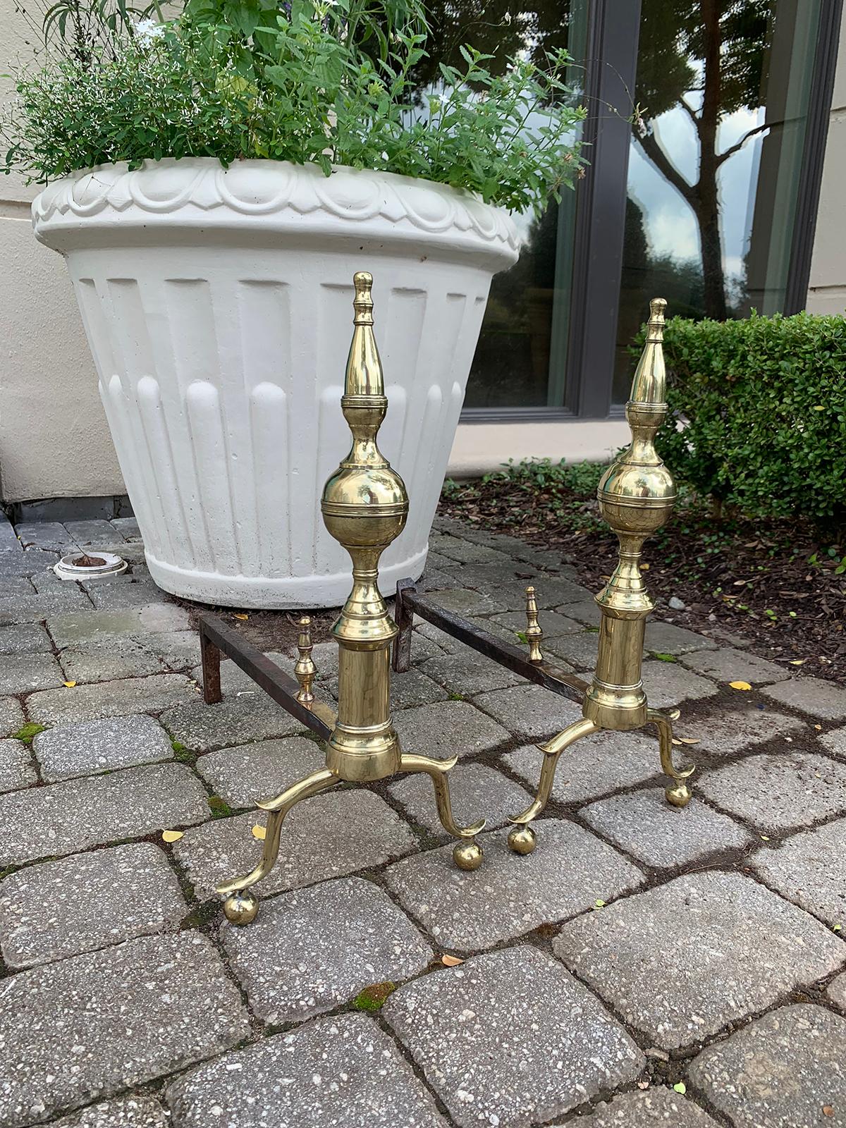 Pair of 19th Century Federal Brass Andirons In Good Condition In Atlanta, GA