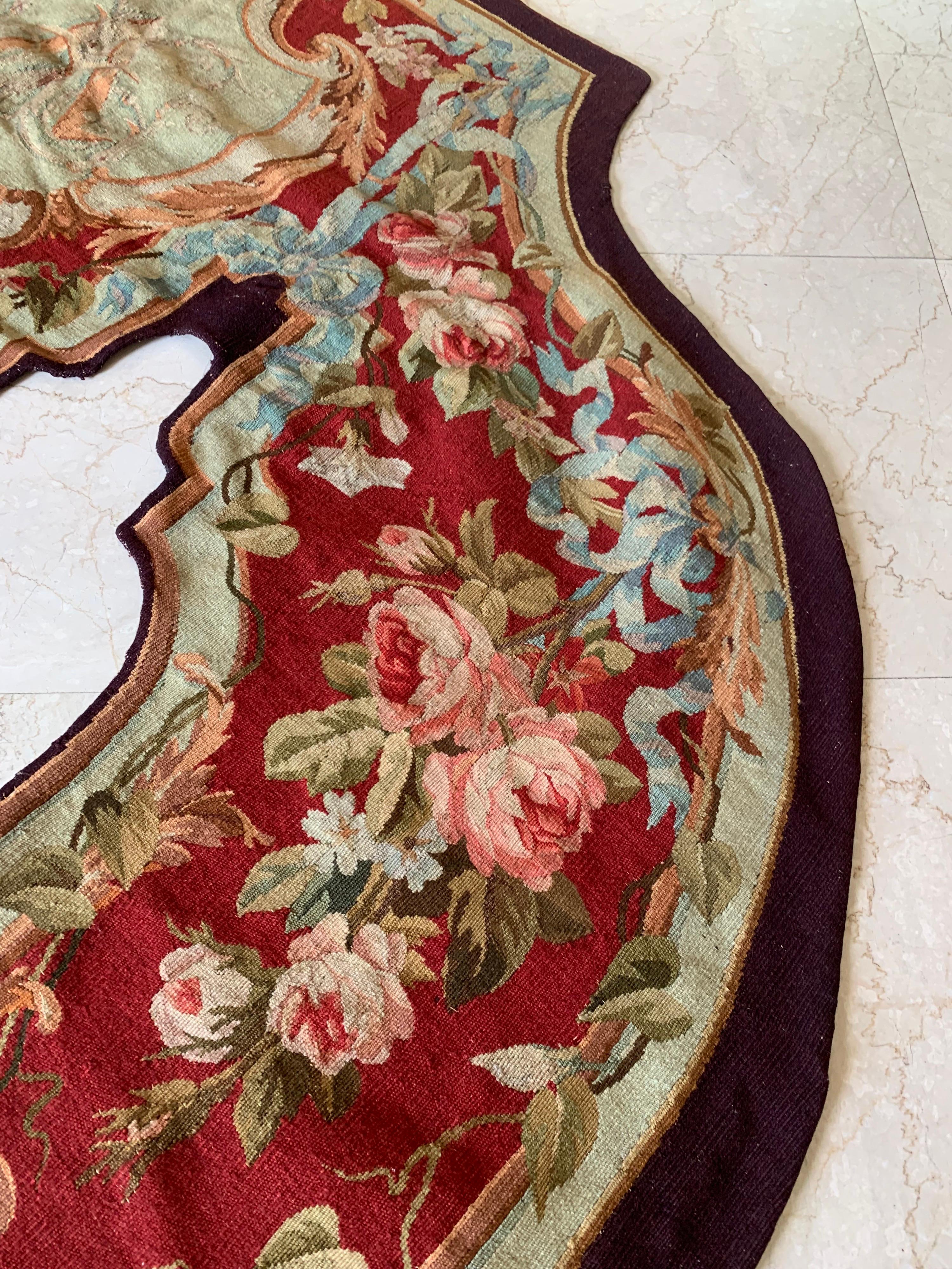 Tessuto a mano Coppia di arazzi decorativi francesi Aubusson Portière del XIX secolo, con motivi floreali in vendita