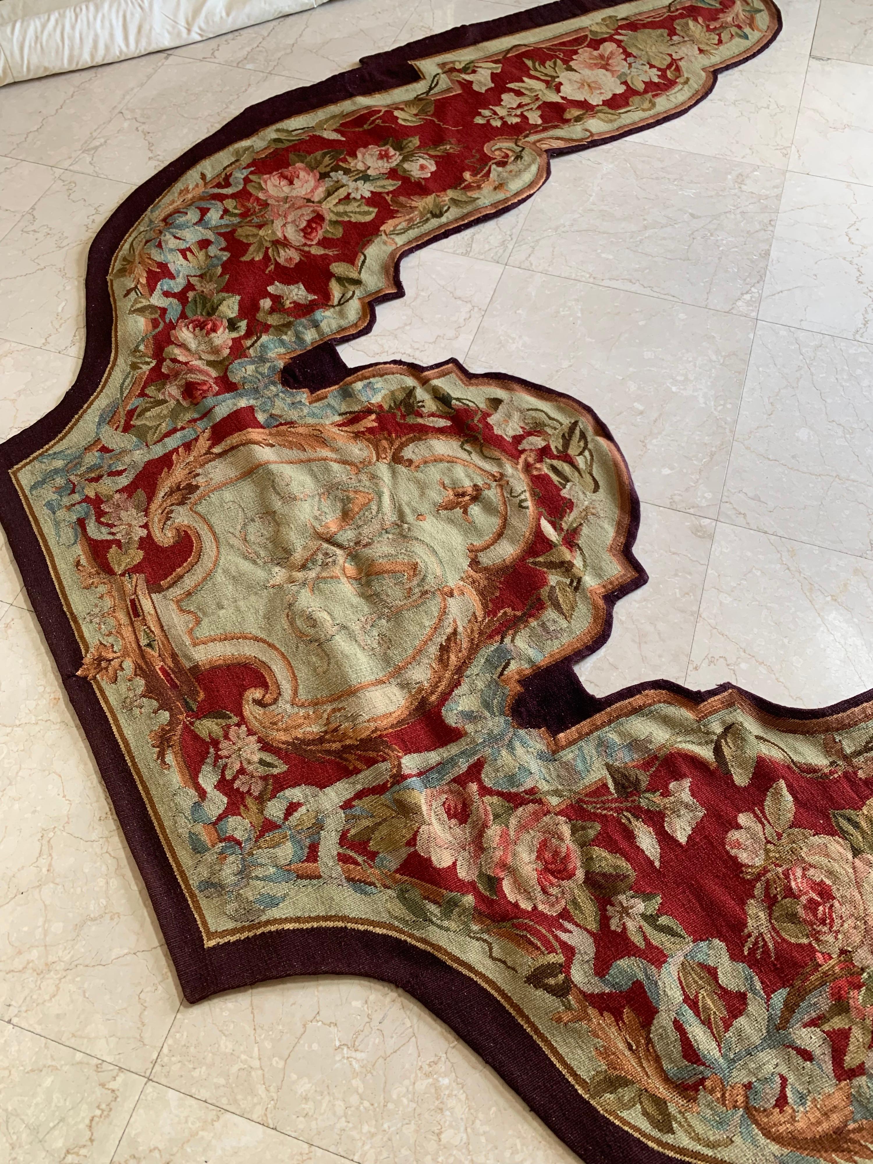 Milieu du XIXe siècle Paire de tapisserie décorative française à fleurs d'Aubusson Portire du 19ème siècle en vente