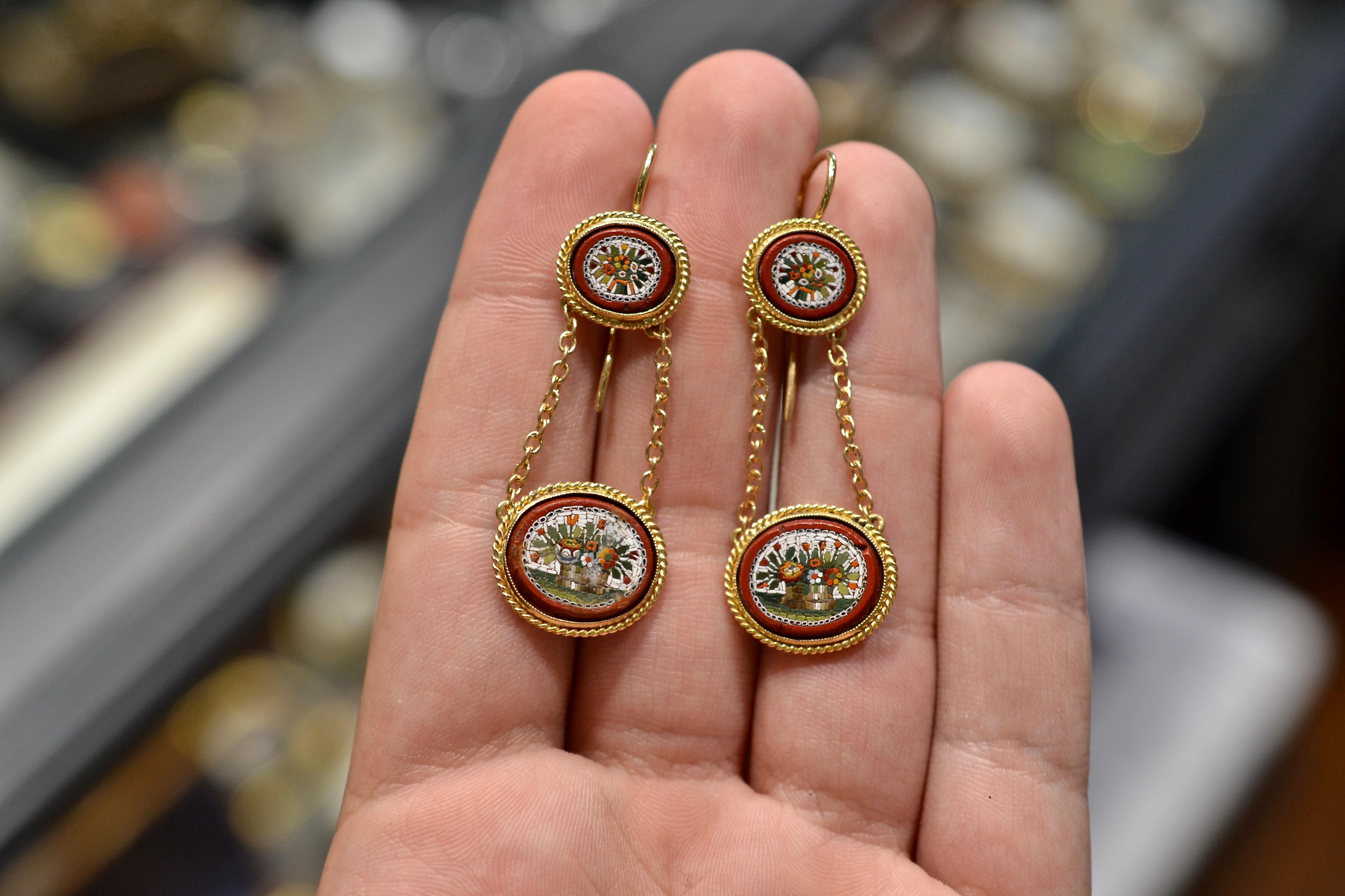Pair of 19th Century Floral Micromosaic Pendant Earrings, Italian, 1860s For Sale 1
