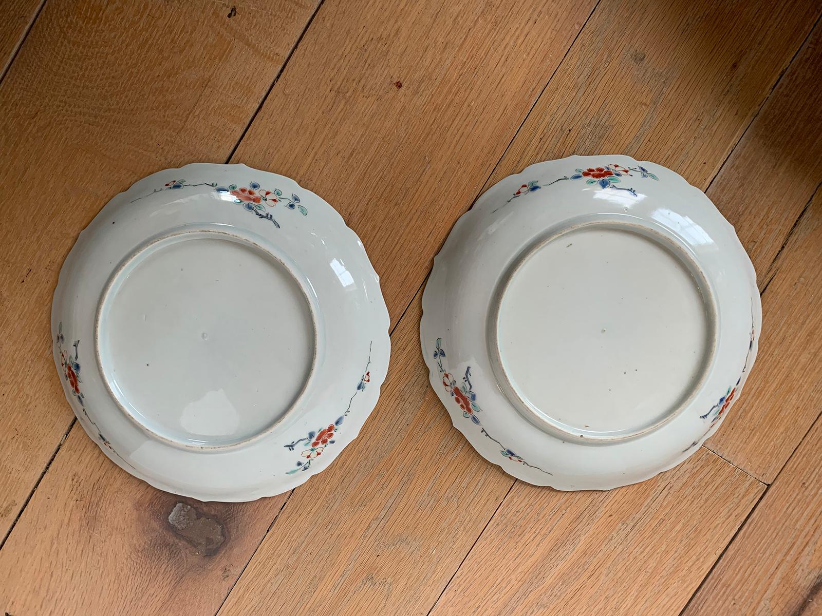 Pair of 19th Century Floral Round Porcelain Plates with Scalloped Edge, Unmarked In Good Condition For Sale In Atlanta, GA