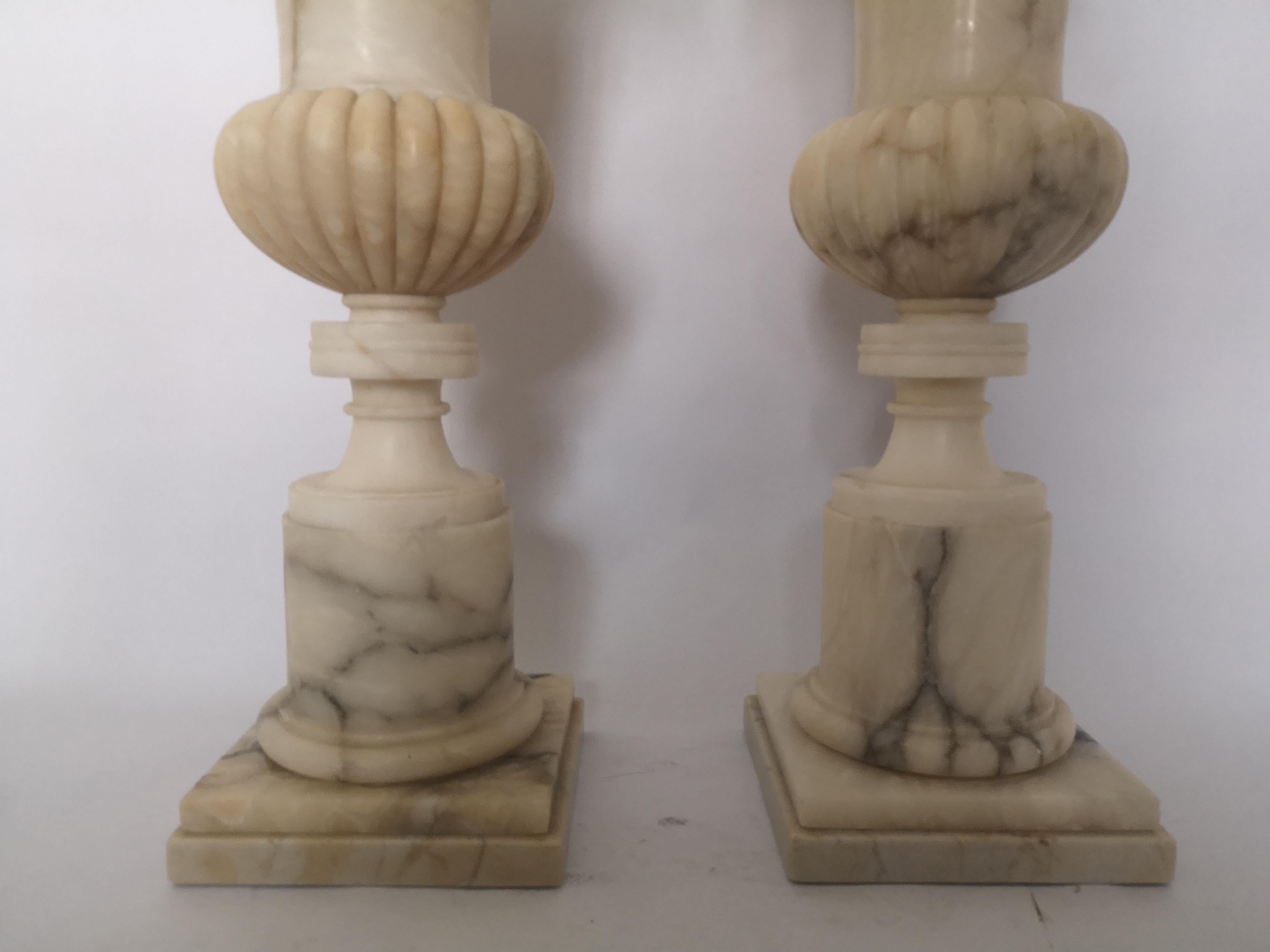 Pair of 19th Century French Alabaster Vases In Good Condition For Sale In London, GB