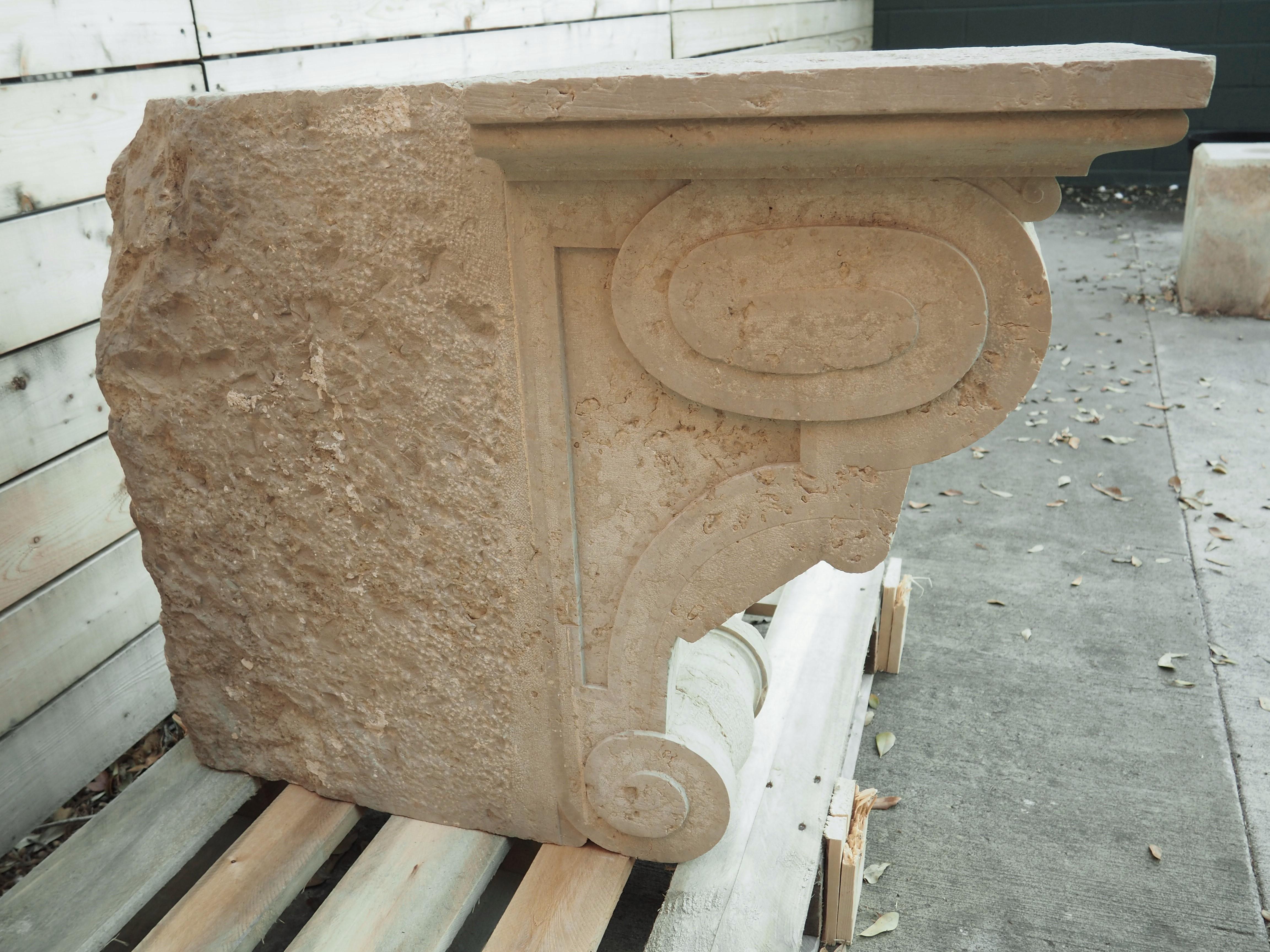 Pair of 19th Century French Balcony Corbels in Carved Pierre de Villebois Stone For Sale 1